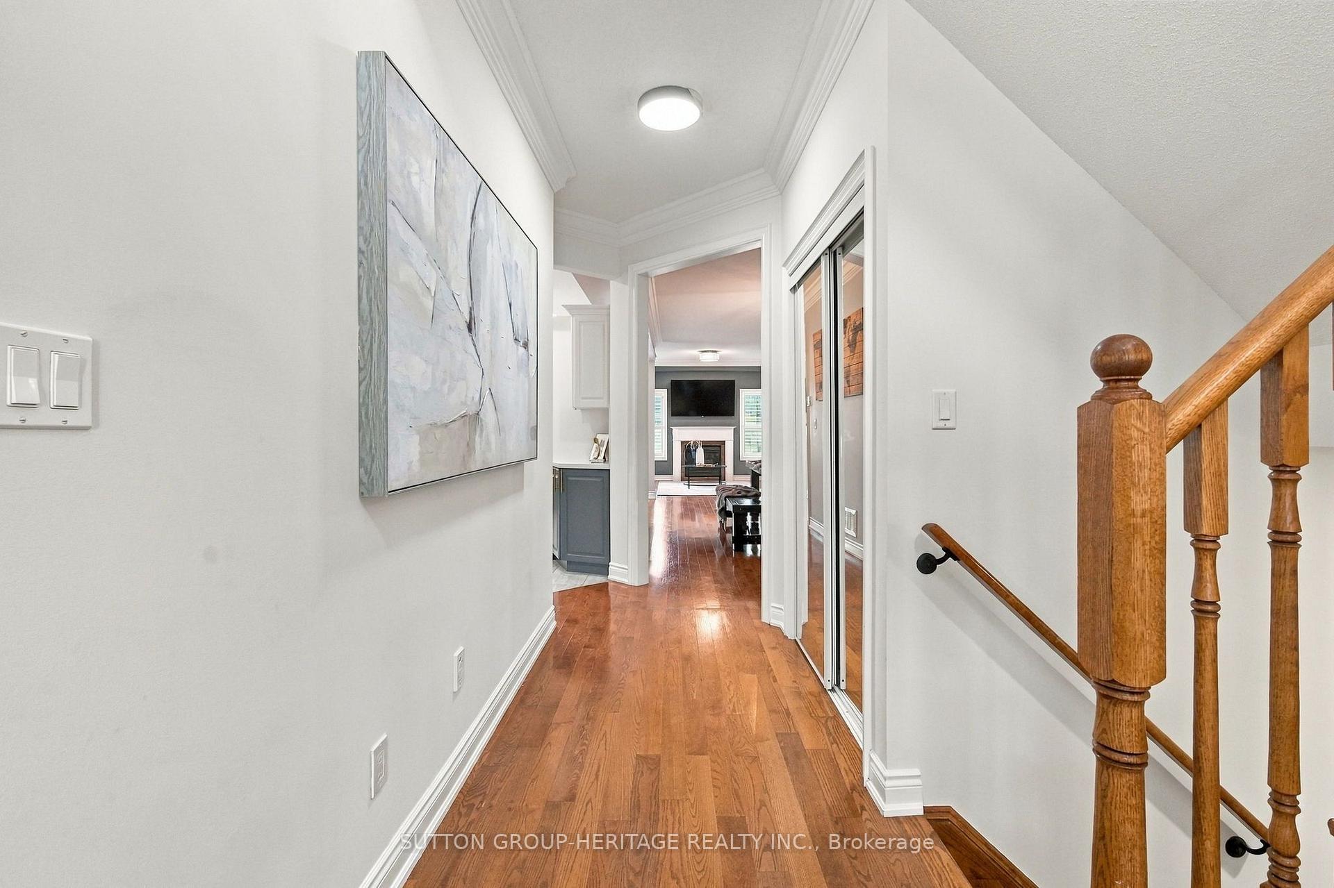 Photo 3 of 36 Mildenhall Place, Whitby, Brooklin — HOMEH