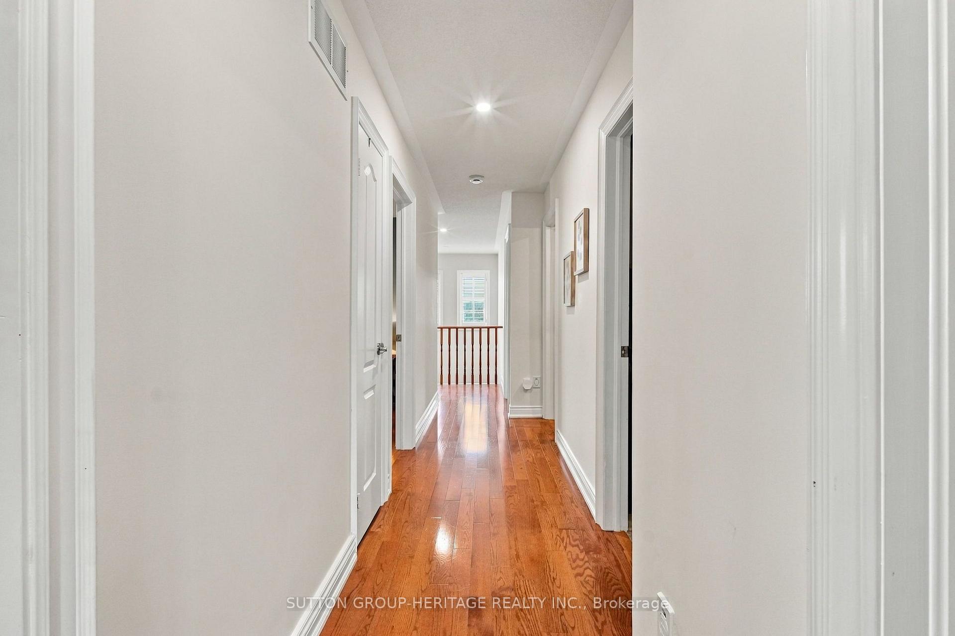 Photo 16 of 36 Mildenhall Place, Whitby, Brooklin — HOMEH