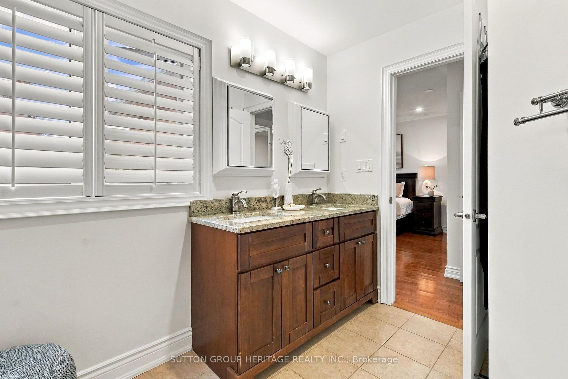 Photo 19 of 36 Mildenhall Place, Whitby, Brooklin — HOMEH