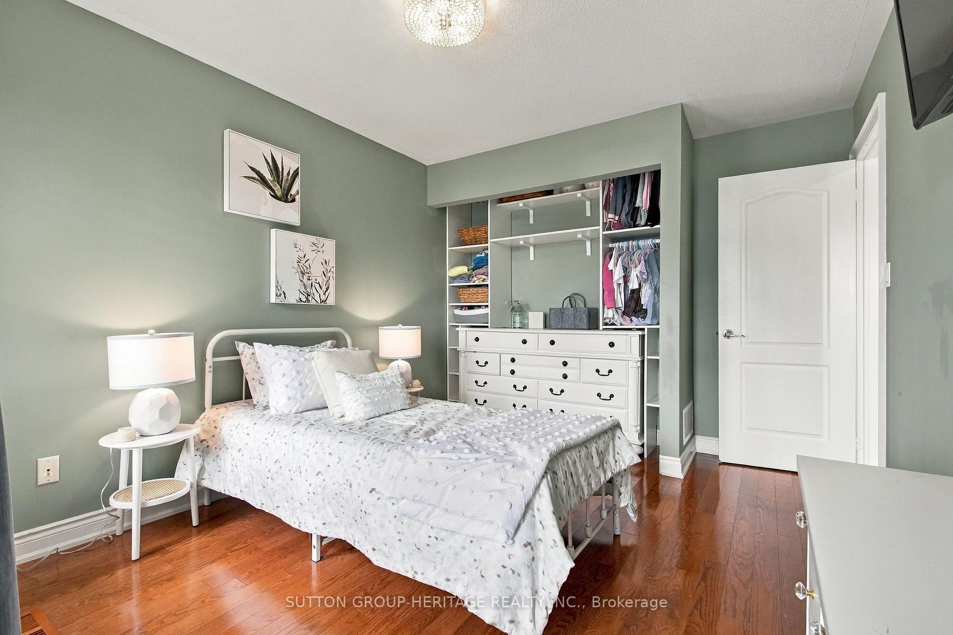 Photo 22 of 36 Mildenhall Place, Whitby, Brooklin — HOMEH