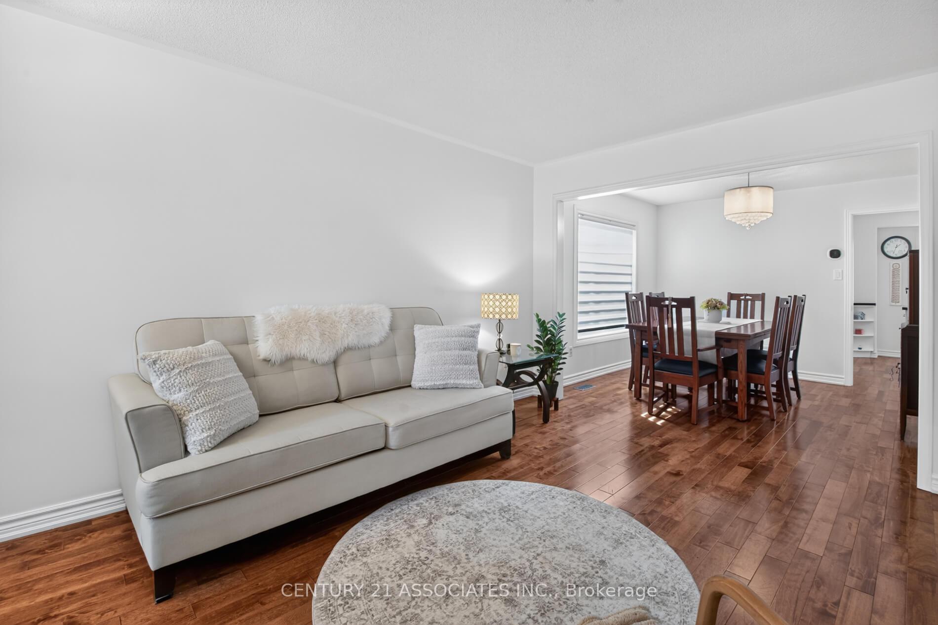 Photo 4 of 2898 Rainwater Drive, Mississauga, Meadowvale — HOMEH