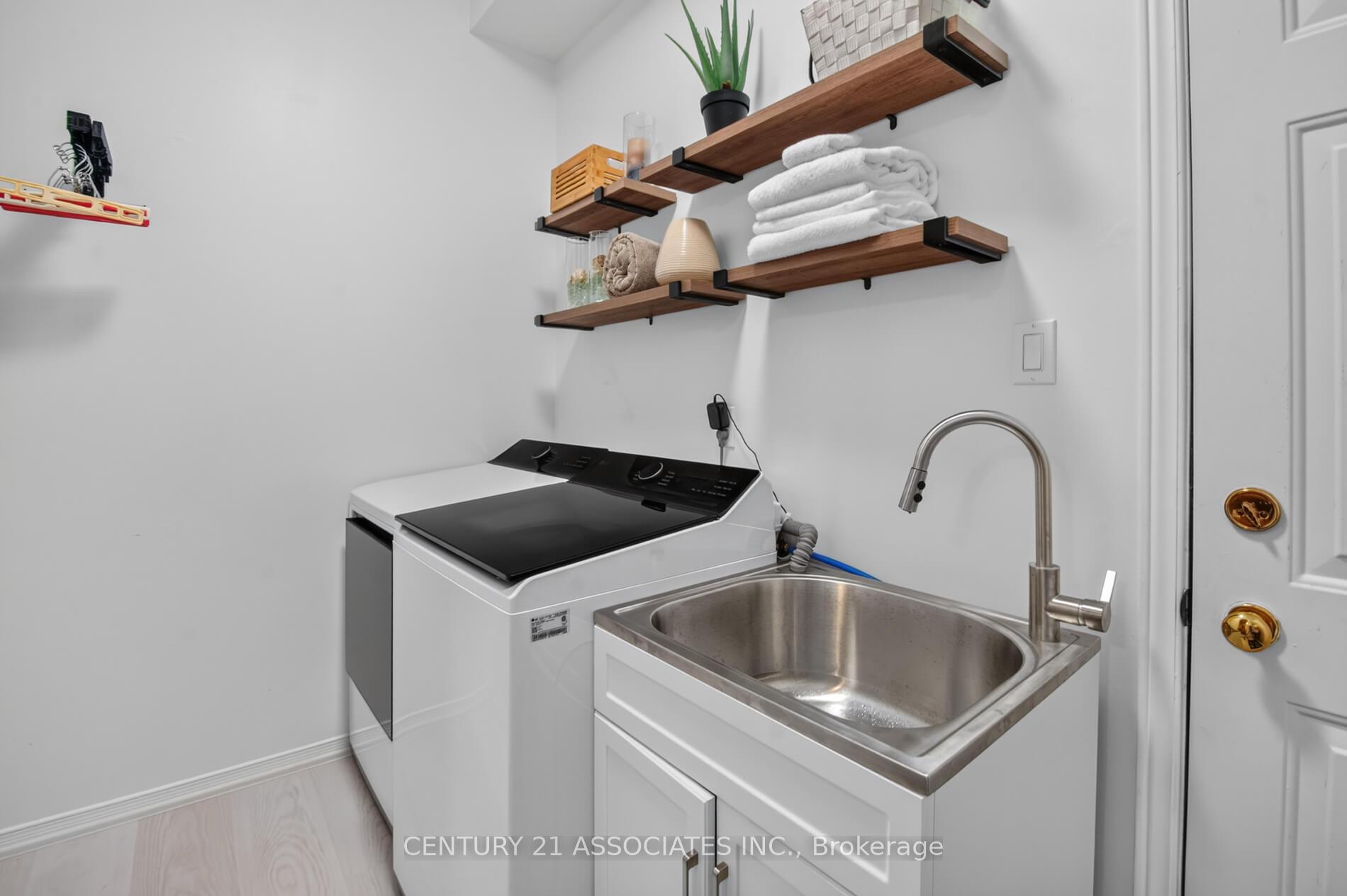 Photo 18 of 2898 Rainwater Drive, Mississauga, Meadowvale — HOMEH
