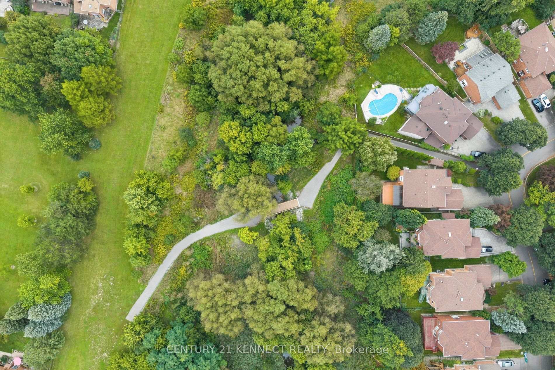 Photo 5 of 38 Rosemount Avenue, Markham, Thornlea — HOMEH