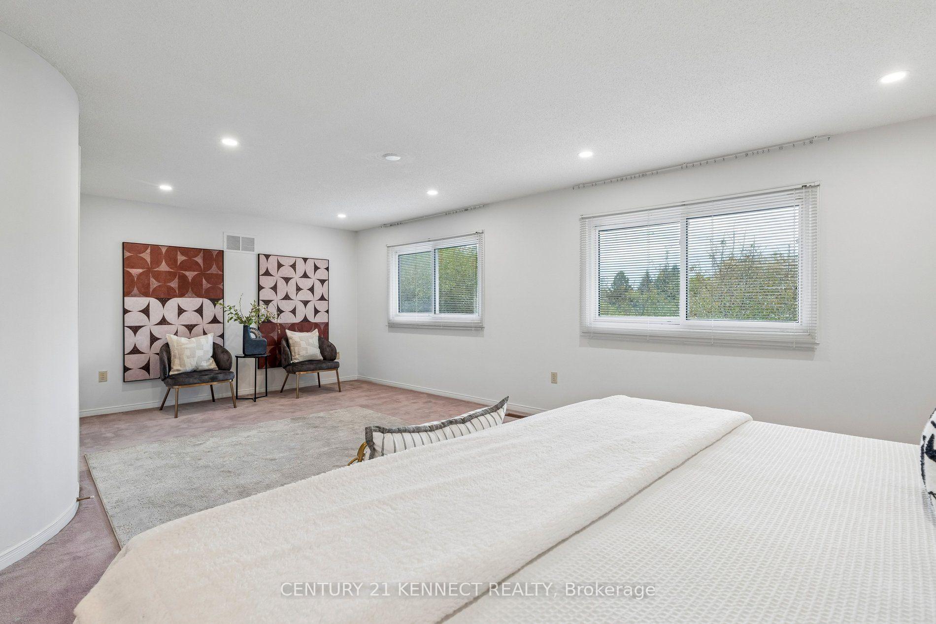 Photo 15 of 38 Rosemount Avenue, Markham, Thornlea — HOMEH