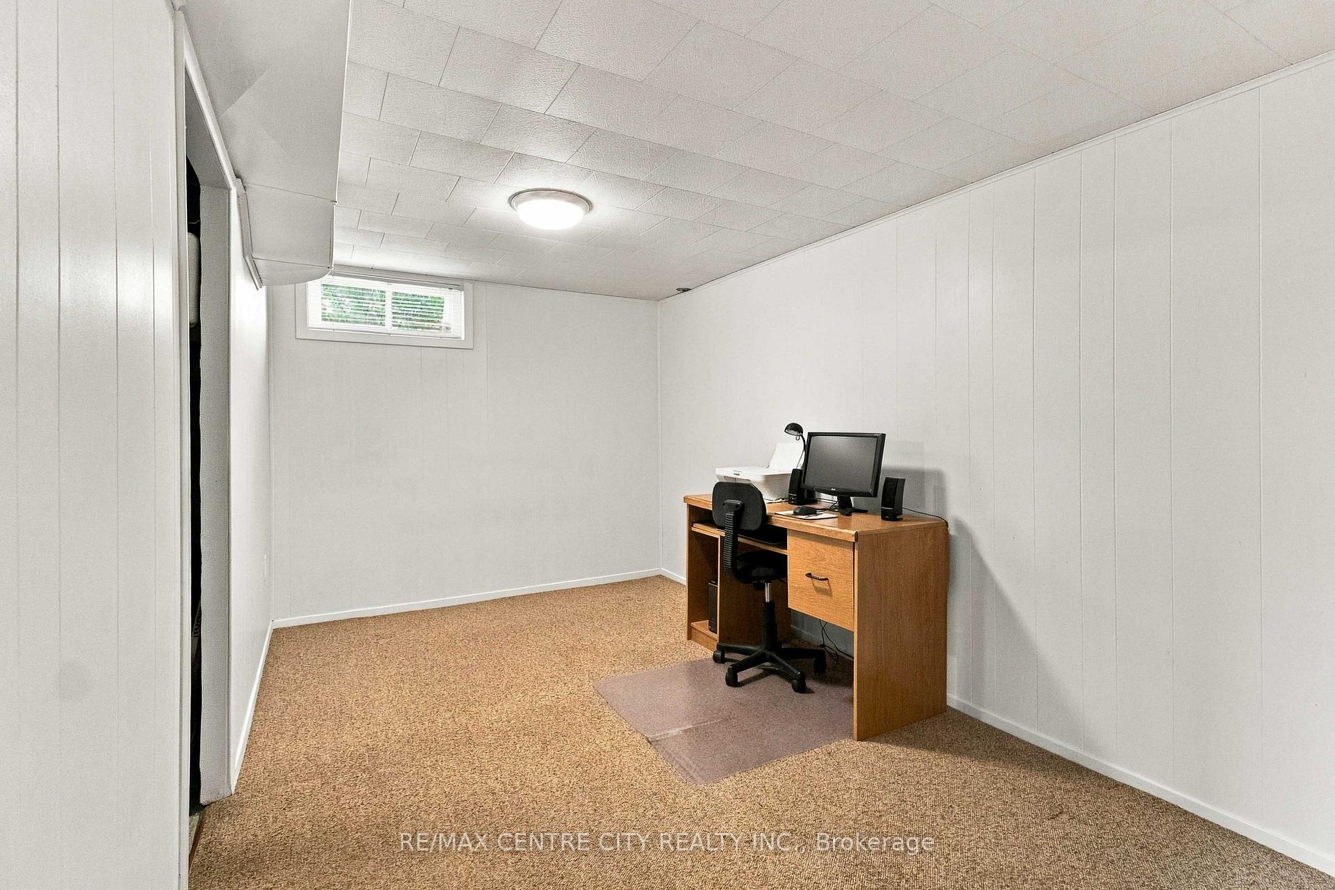 Photo 31 of 1006 Apache Road, London, East D — HOMEH