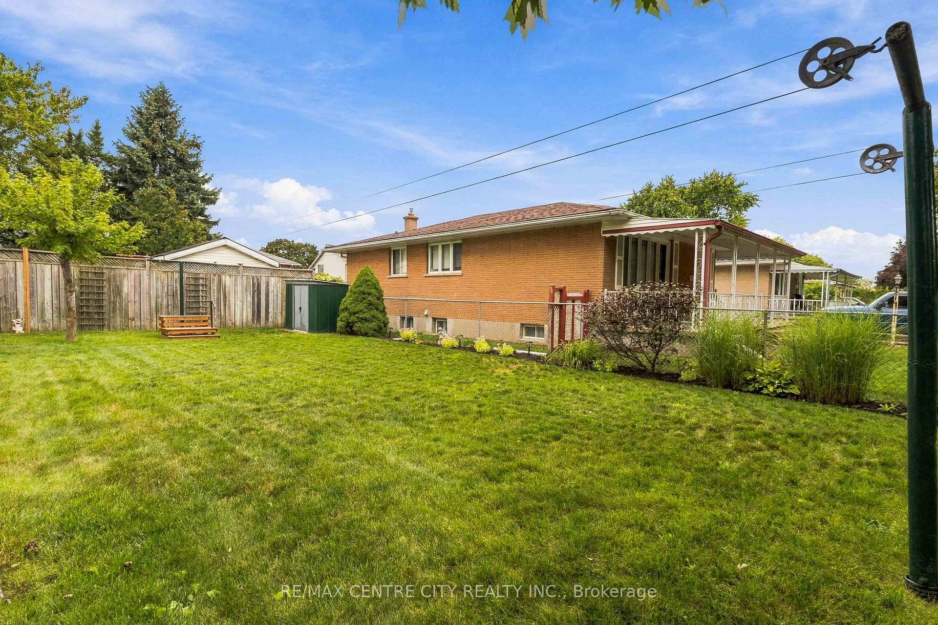 Photo 47 of 1006 Apache Road, London, East D — HOMEH