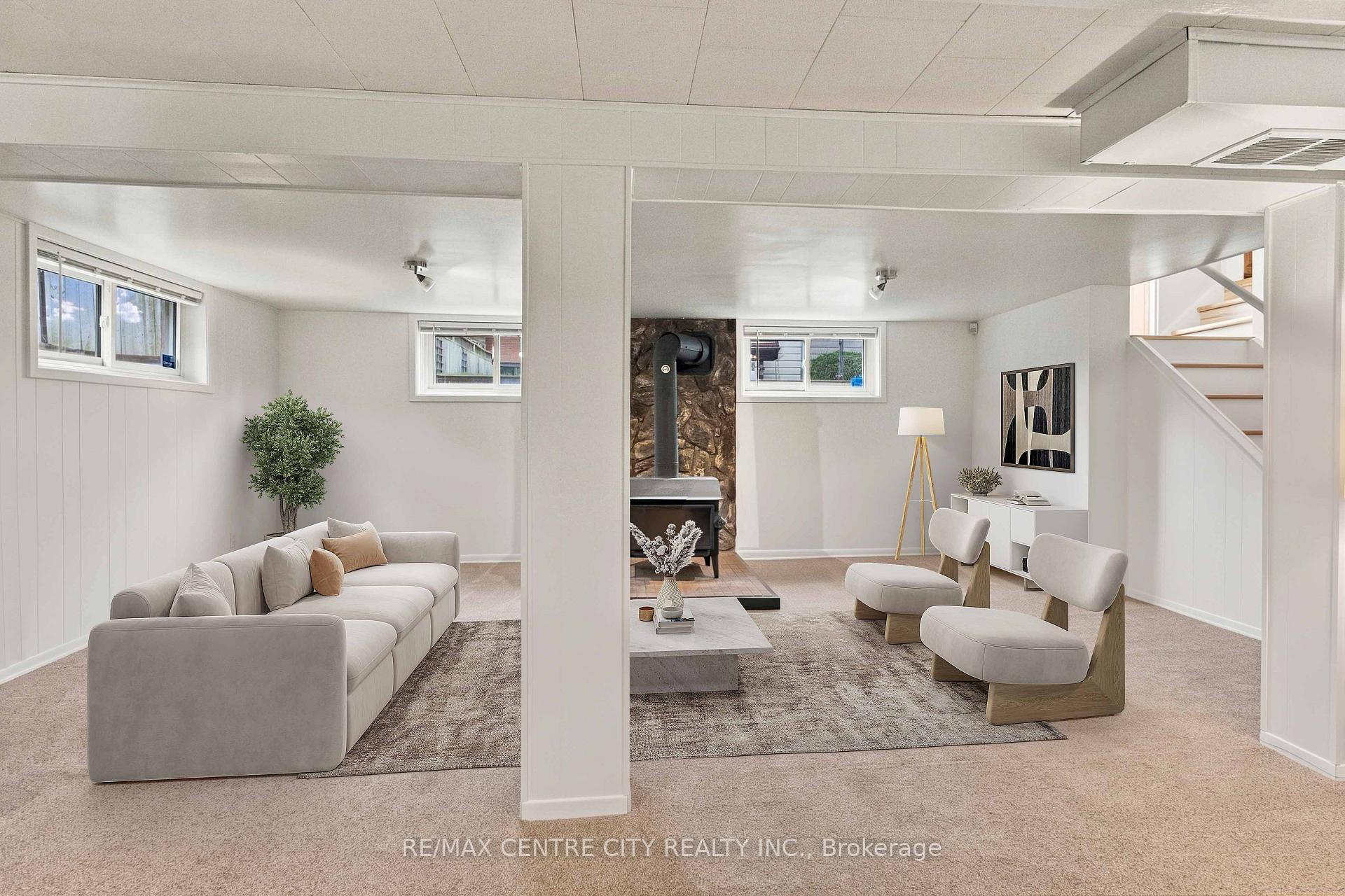 Photo 30 of 1006 Apache Road, London, East D — HOMEH