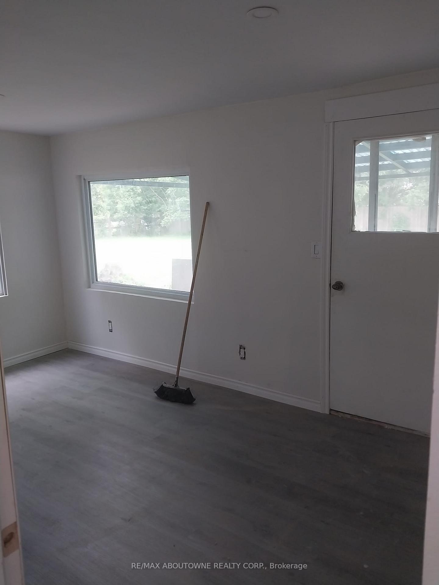 Photo 6 of 1071 Southcote Road, Hamilton, Ancaster — HOMEH
