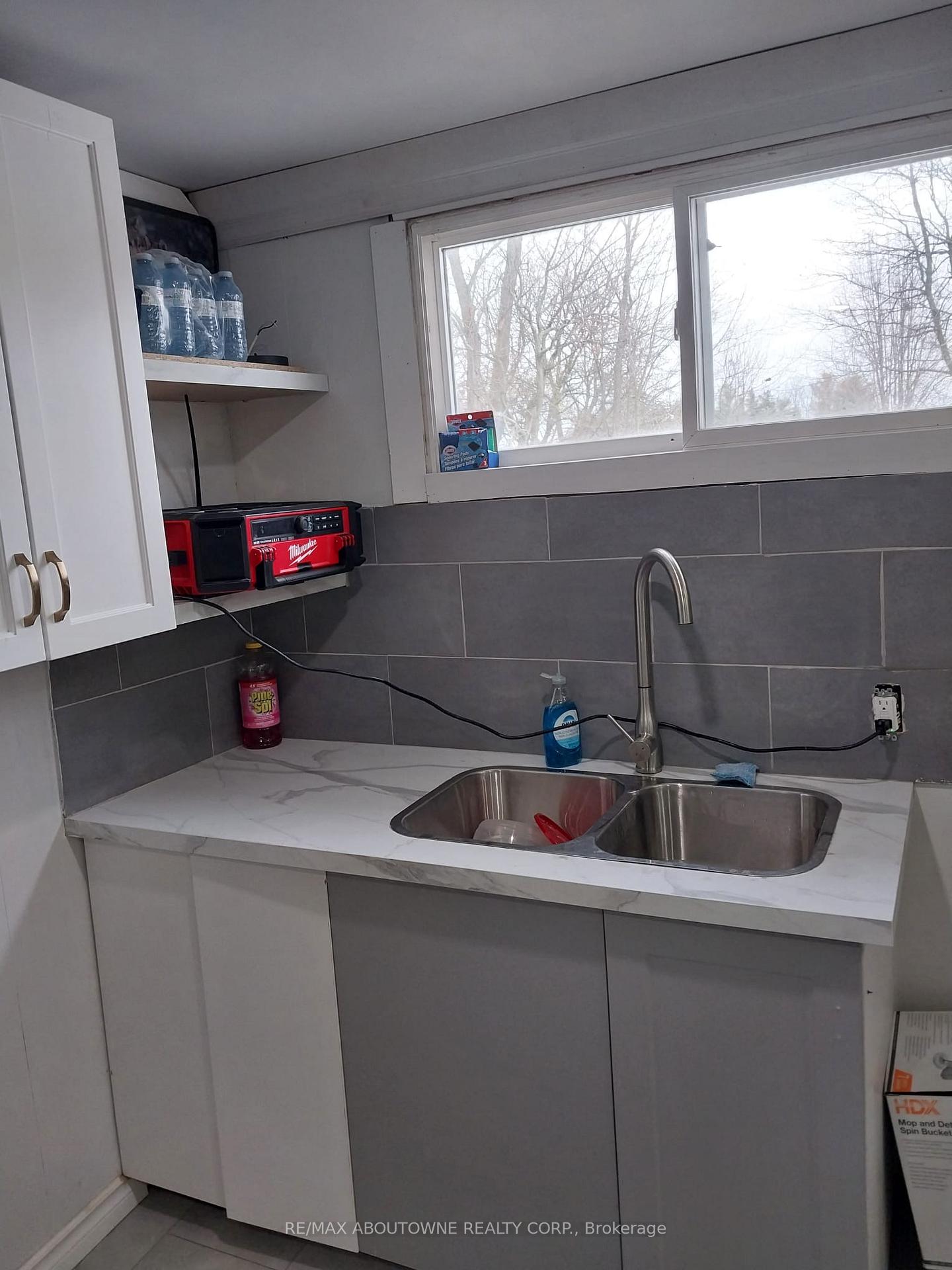 Photo 11 of 1071 Southcote Road, Hamilton, Ancaster — HOMEH