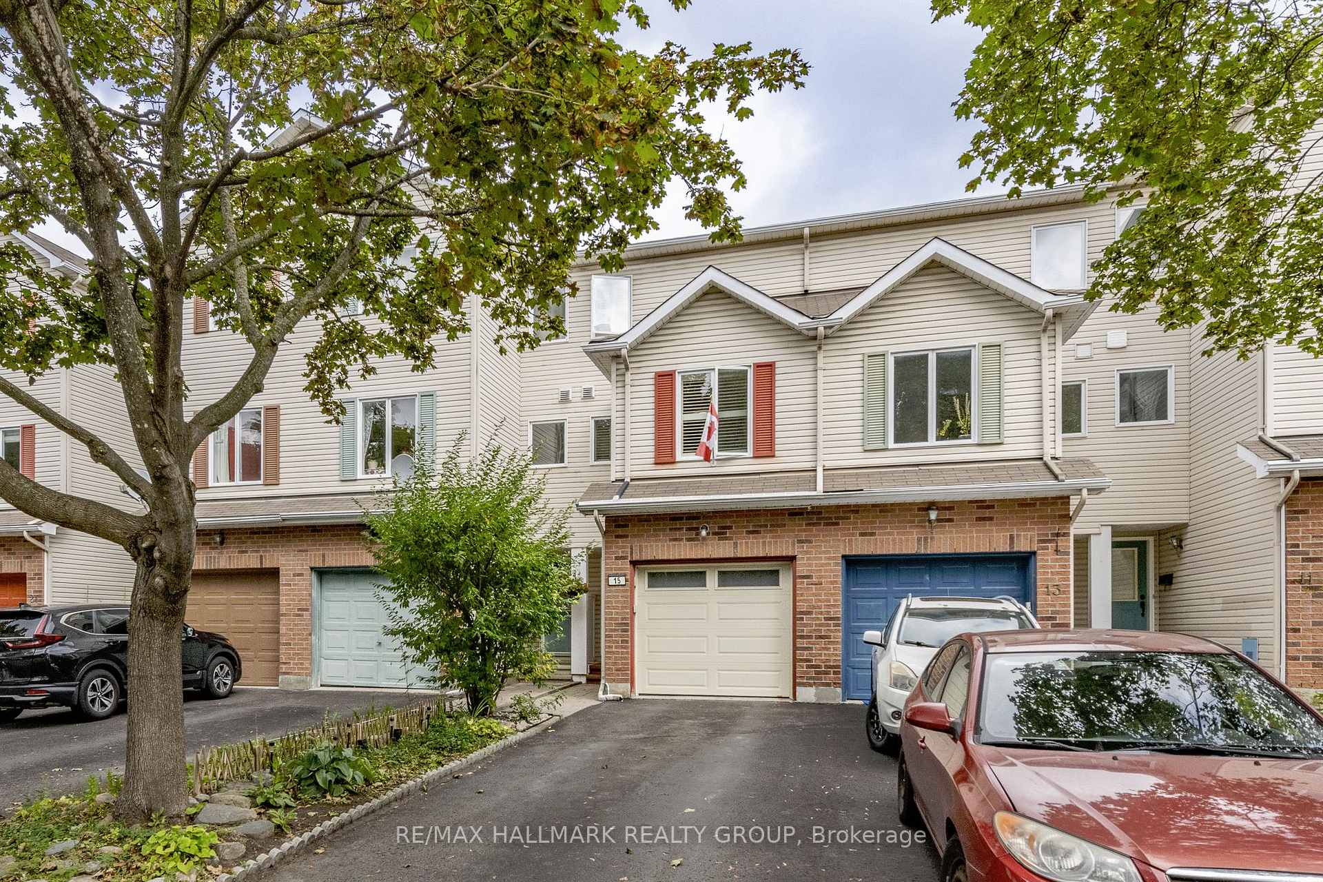 Photo 1 of 15 Provender Avenue, Ottawa, CFB Rockcliffe and Area — HOMEH