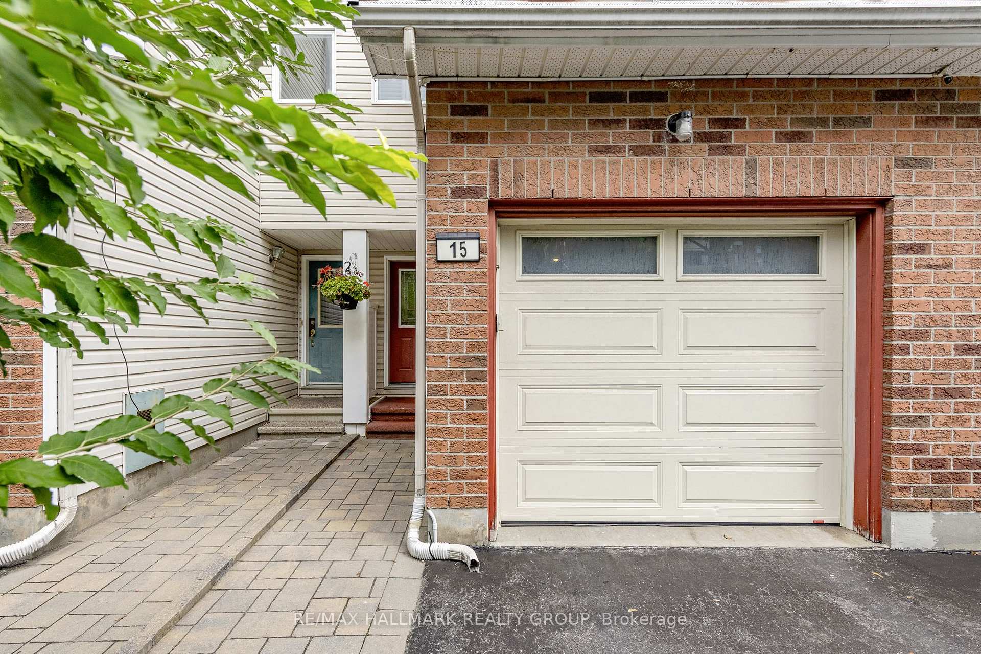 Photo 5 of 15 Provender Avenue, Ottawa, CFB Rockcliffe and Area — HOMEH