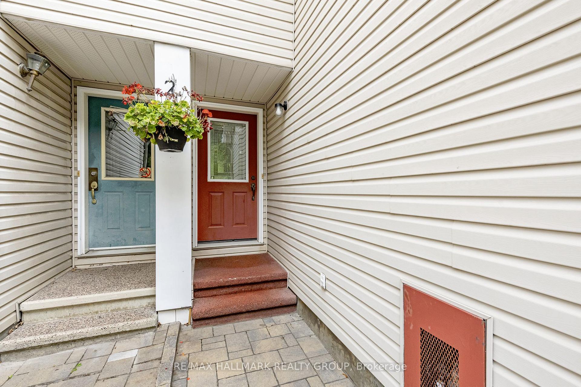 Photo 6 of 15 Provender Avenue, Ottawa, CFB Rockcliffe and Area — HOMEH