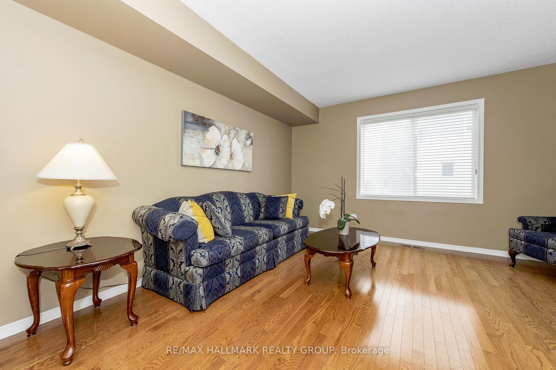 Photo 13 of 15 Provender Avenue, Ottawa, CFB Rockcliffe and Area — HOMEH