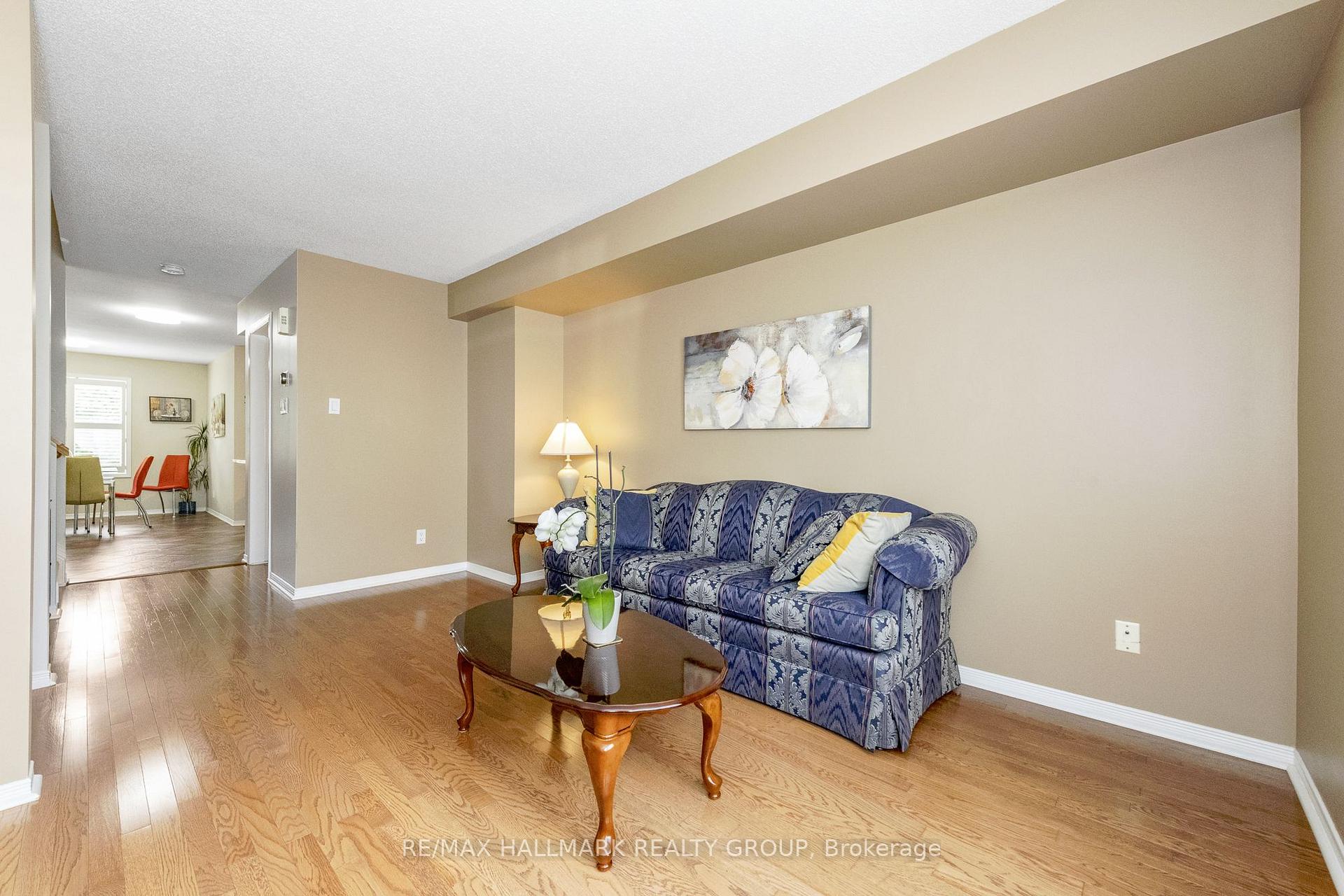 Photo 16 of 15 Provender Avenue, Ottawa, CFB Rockcliffe and Area — HOMEH