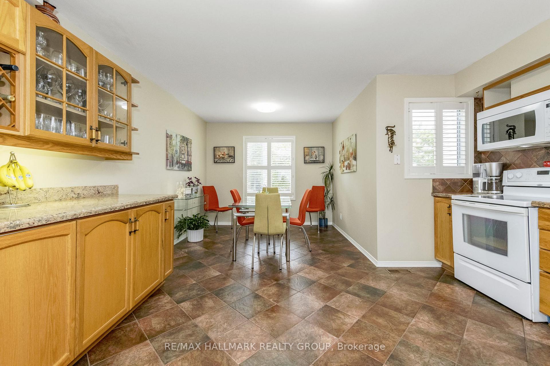 Photo 17 of 15 Provender Avenue, Ottawa, CFB Rockcliffe and Area — HOMEH