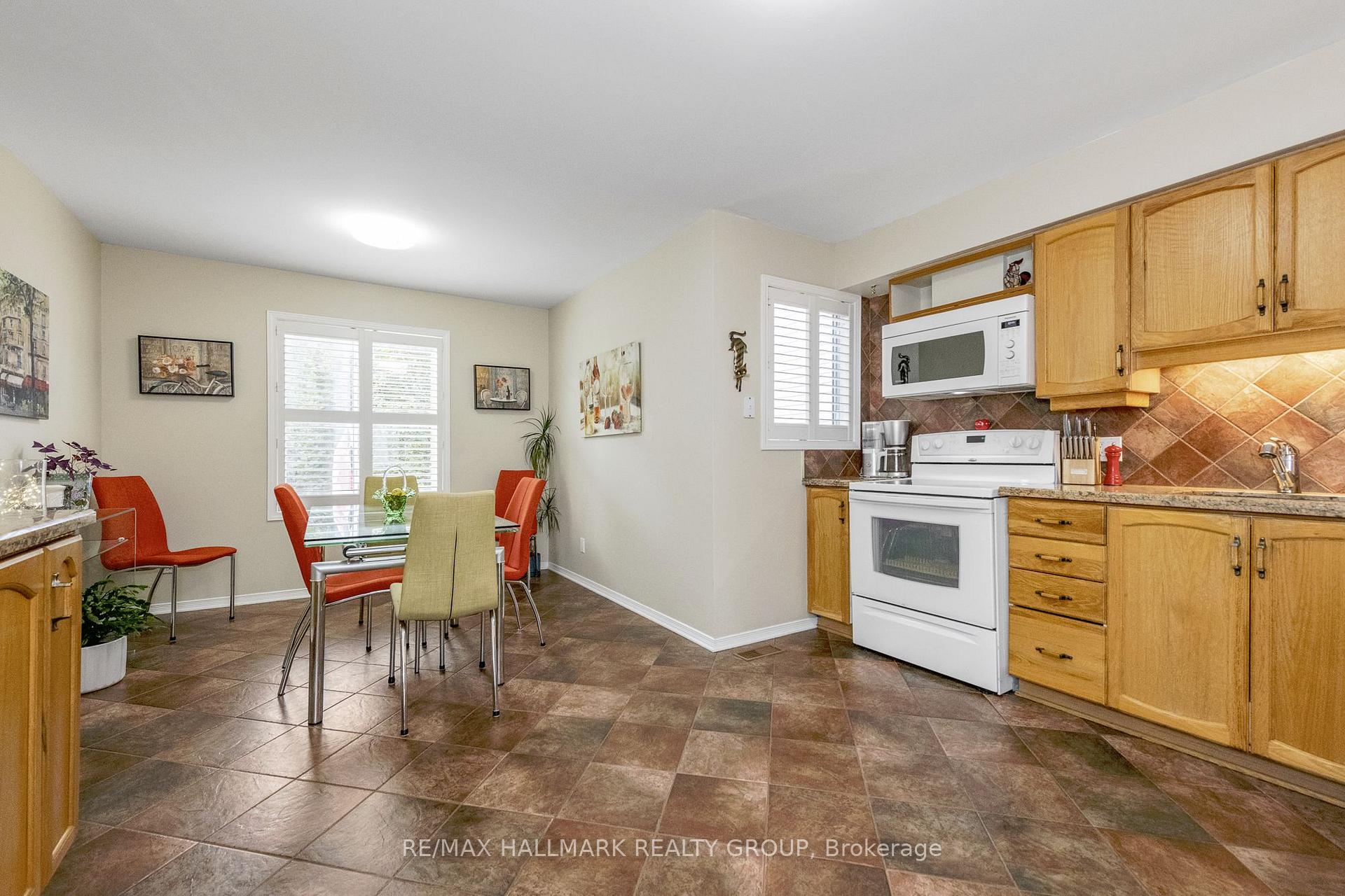 Photo 18 of 15 Provender Avenue, Ottawa, CFB Rockcliffe and Area — HOMEH