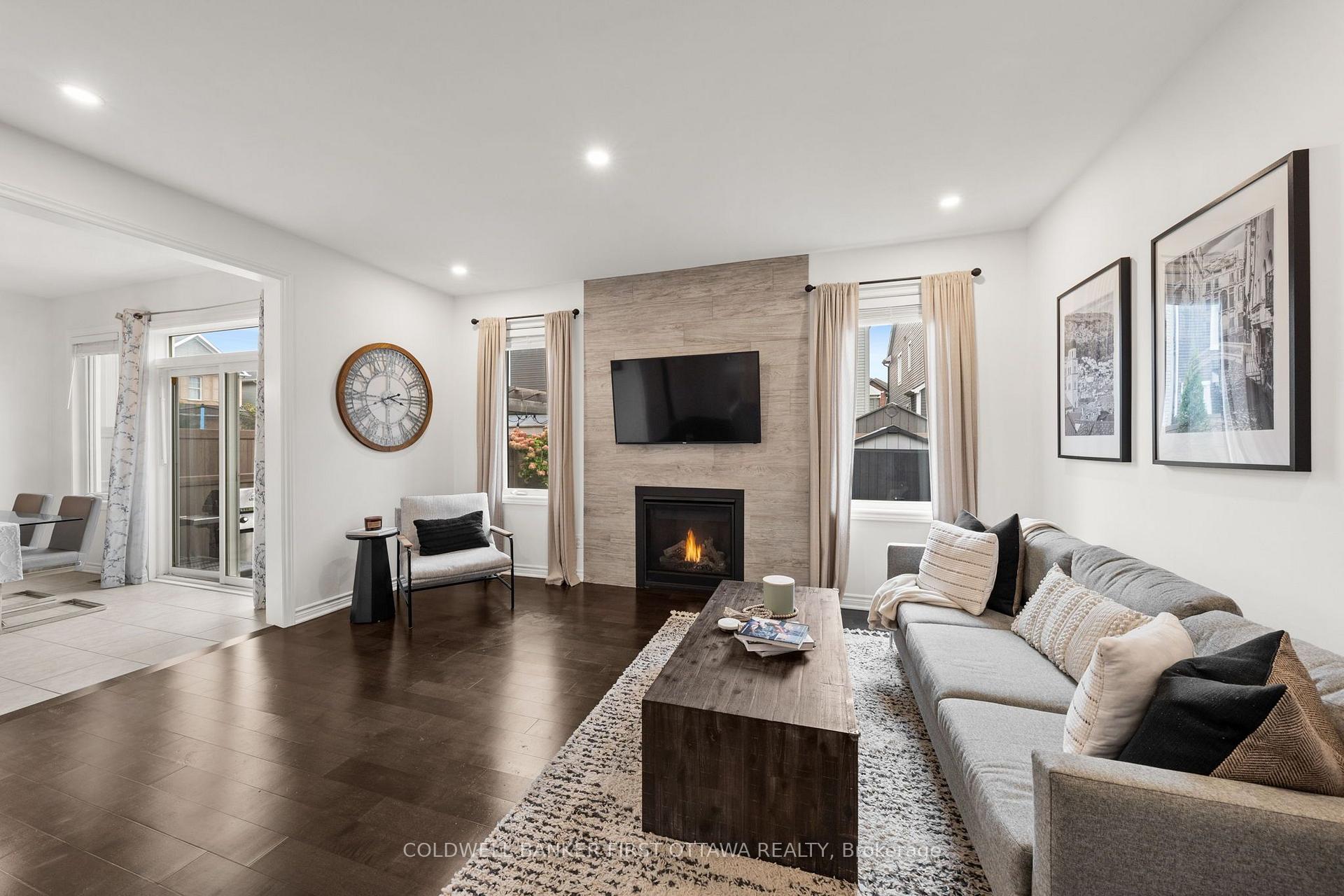 Photo 10 of 67 Remora Way, Ottawa, Barrhaven - Half Moon Bay — HOMEH