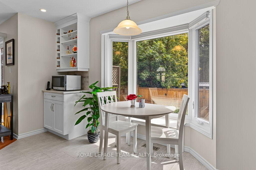 Photo 11 of 2756 Massicotte Lane, Ottawa, Emerald Woods/Sawmill Creek — HOMEH