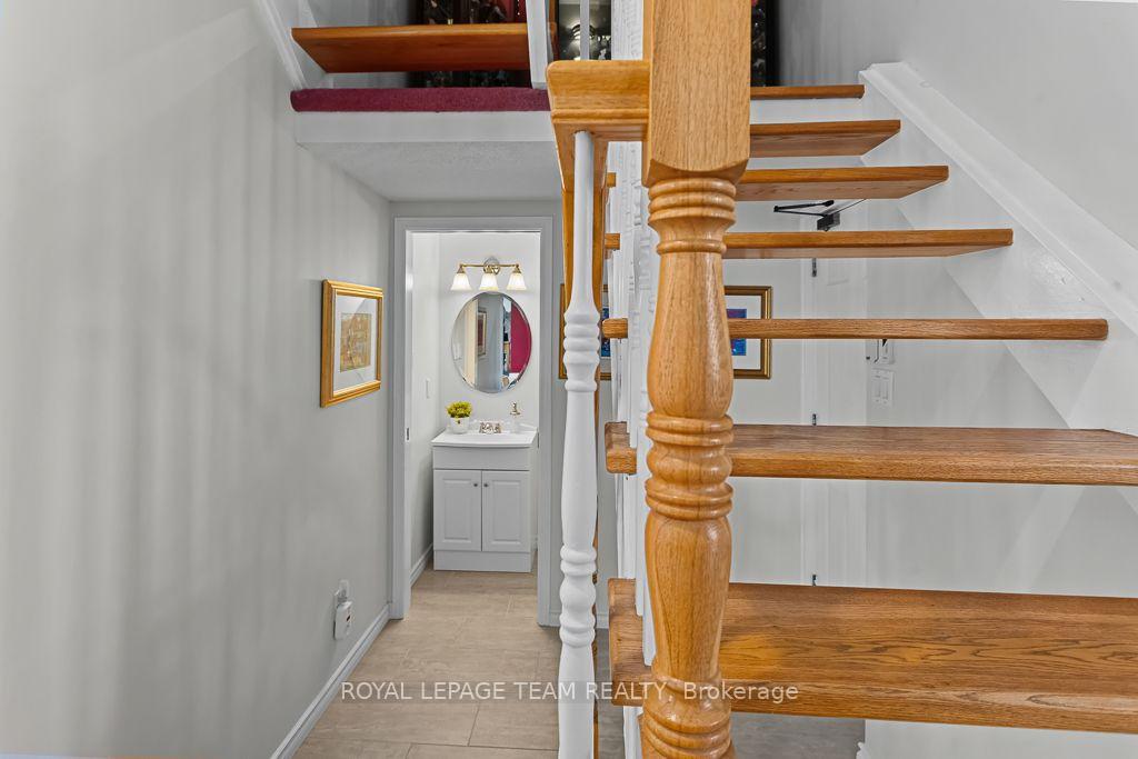 Photo 21 of 2756 Massicotte Lane, Ottawa, Emerald Woods/Sawmill Creek — HOMEH