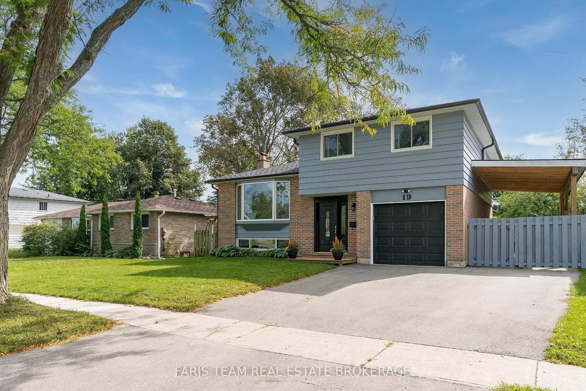 Photo 1 of 19 Colleen Avenue, Barrie, Grove East — HOMEH