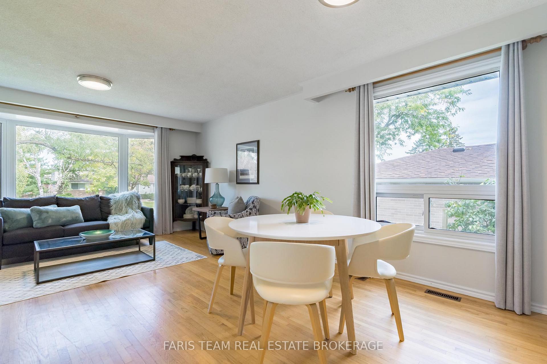 Photo 12 of 19 Colleen Avenue, Barrie, Grove East — HOMEH