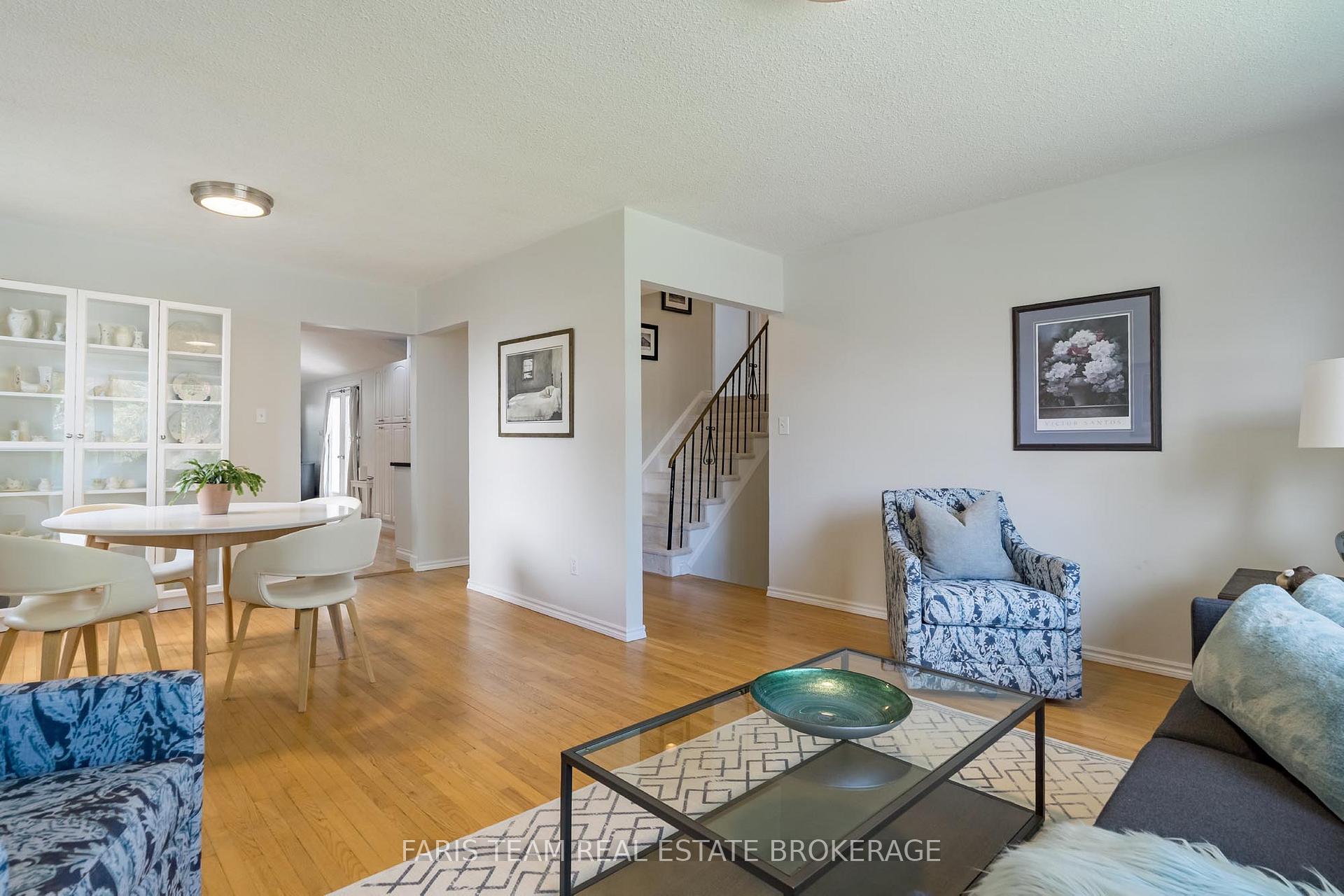 Photo 15 of 19 Colleen Avenue, Barrie, Grove East — HOMEH