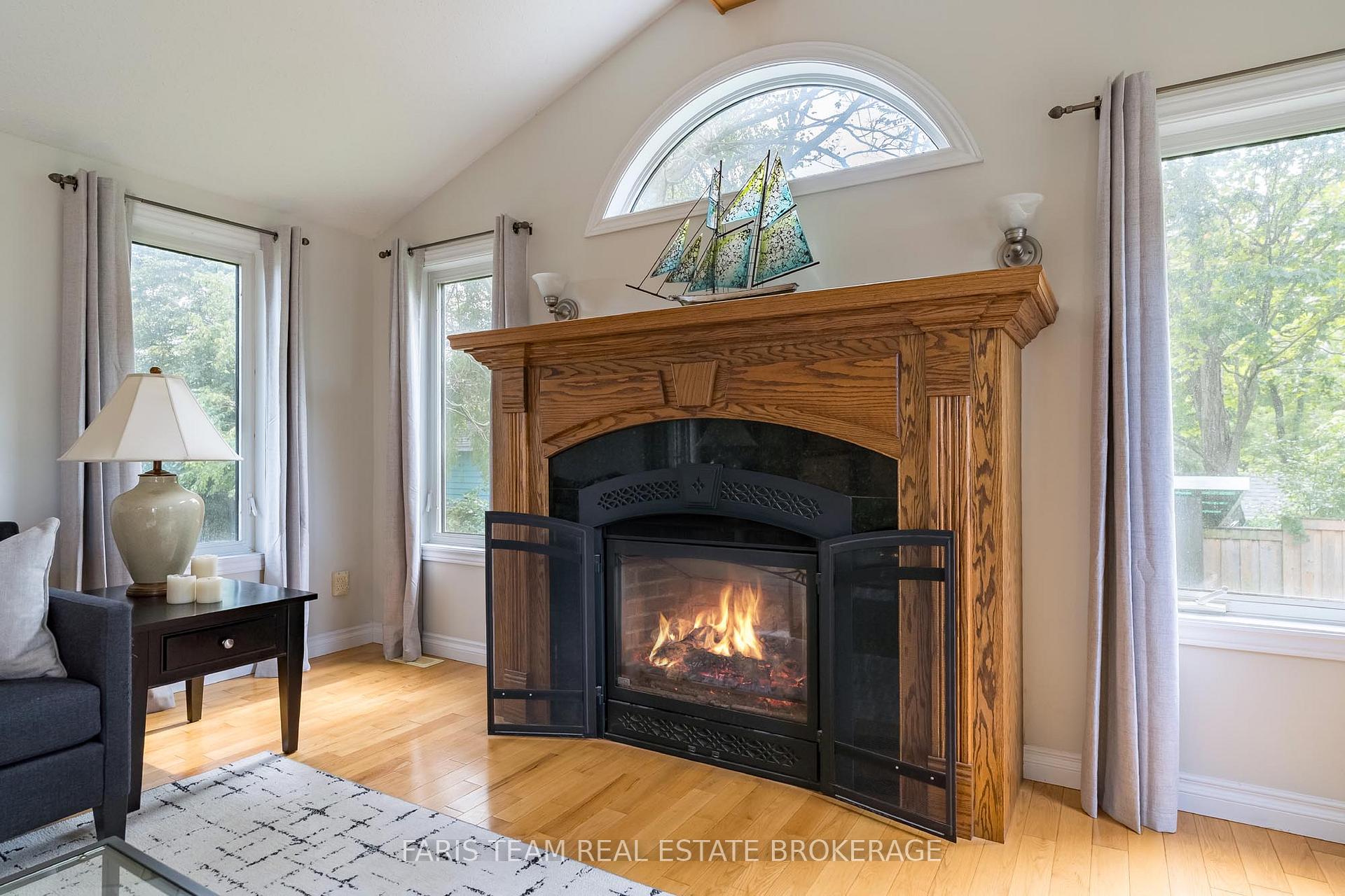 Photo 18 of 19 Colleen Avenue, Barrie, Grove East — HOMEH