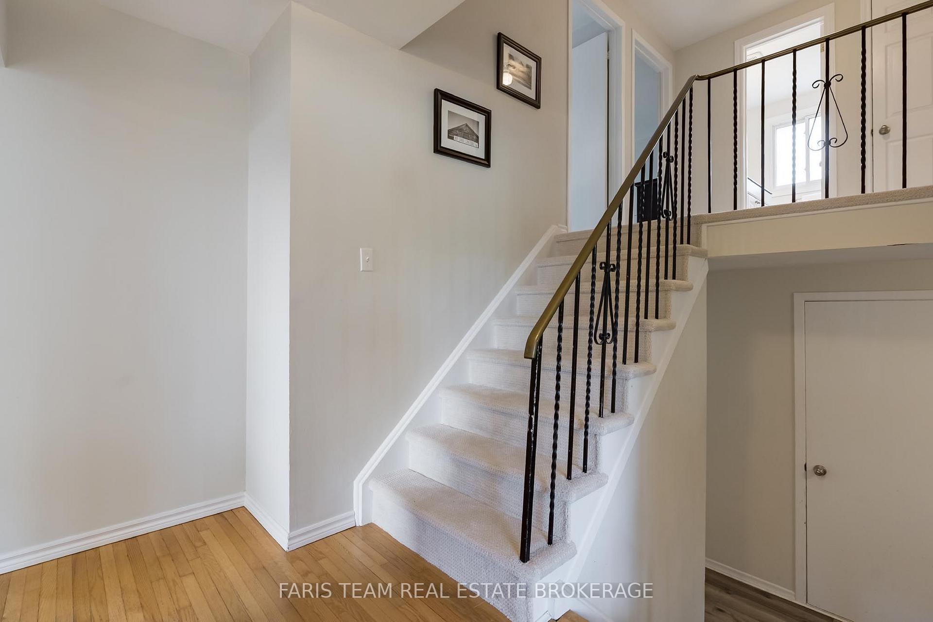Photo 23 of 19 Colleen Avenue, Barrie, Grove East — HOMEH