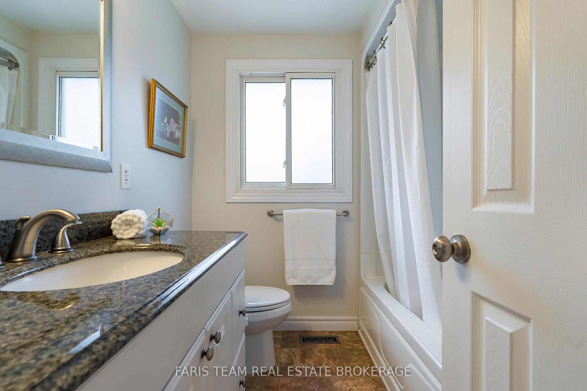 Photo 30 of 19 Colleen Avenue, Barrie, Grove East — HOMEH