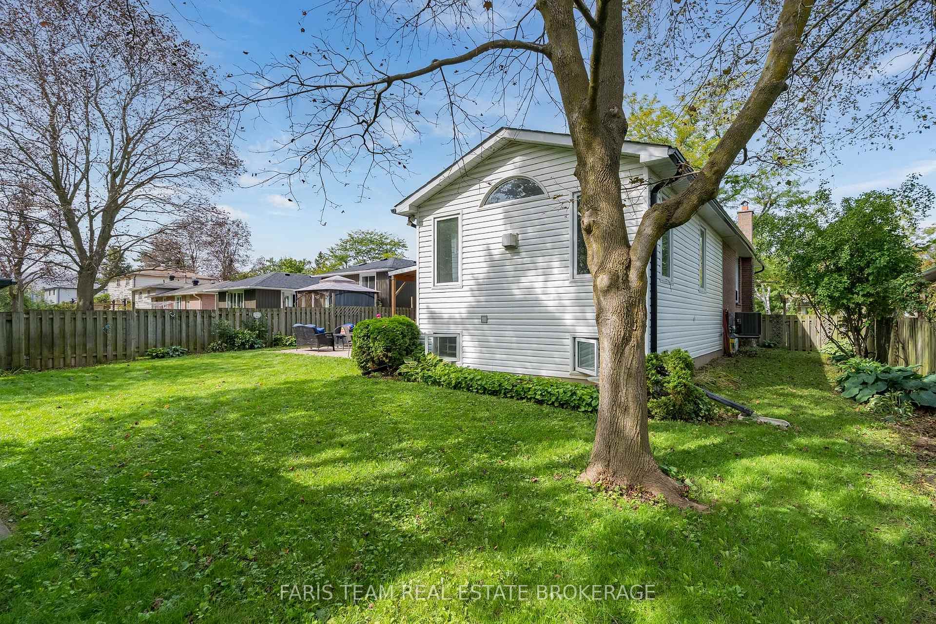 Photo 42 of 19 Colleen Avenue, Barrie, Grove East — HOMEH