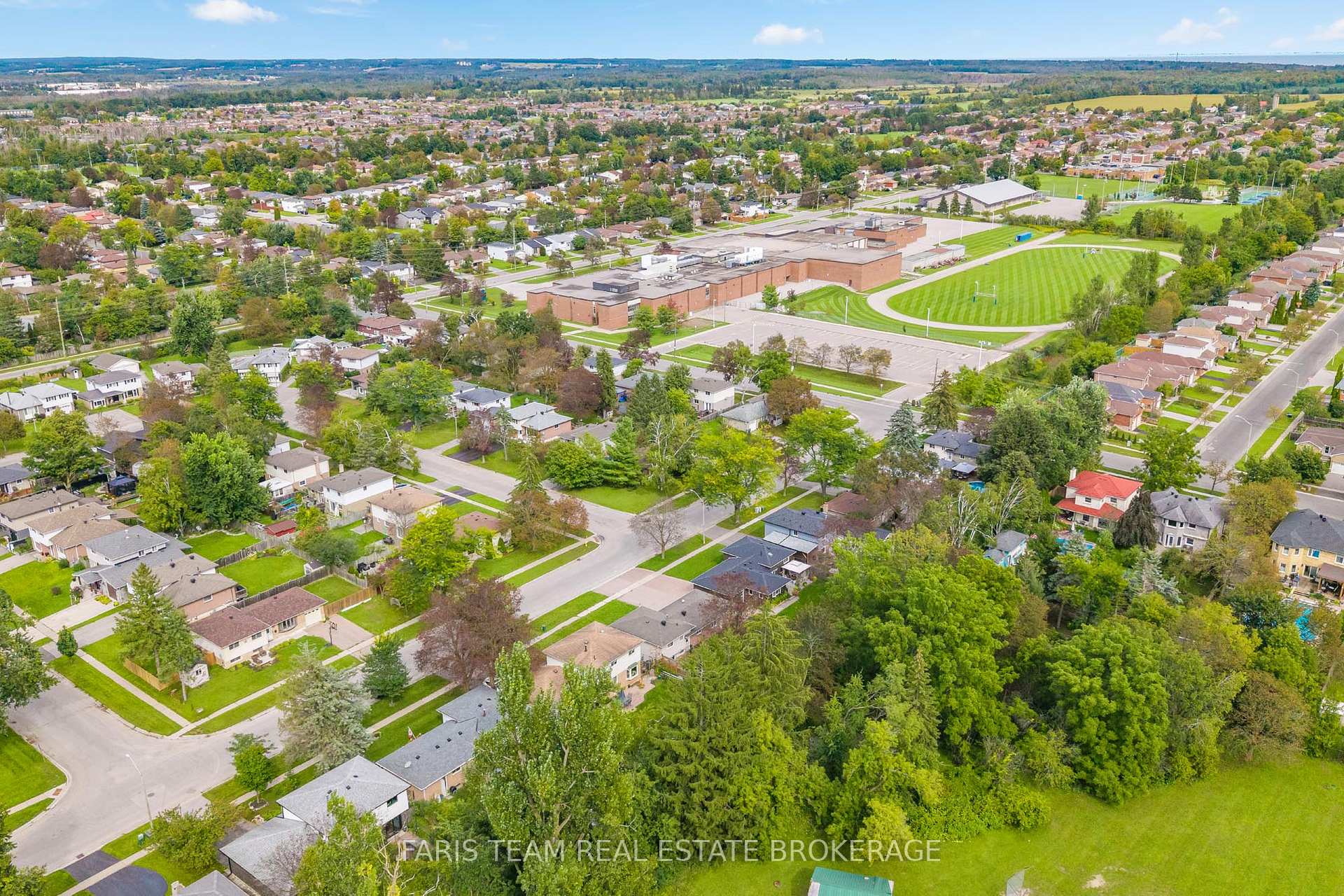 Photo 47 of 19 Colleen Avenue, Barrie, Grove East — HOMEH
