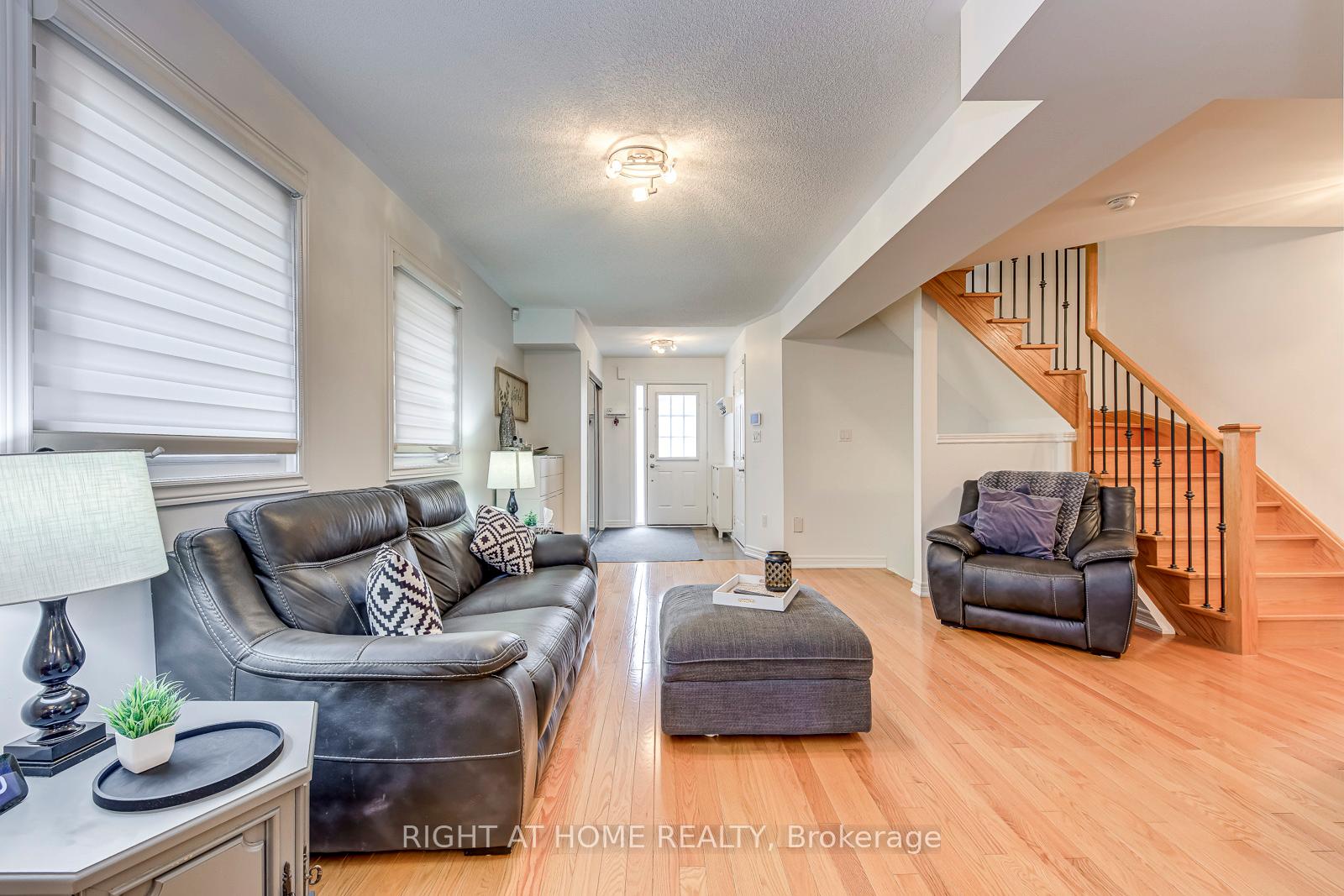 Photo 6 of 4164 Forest Fire Crescent, Mississauga, Rathwood — HOMEH