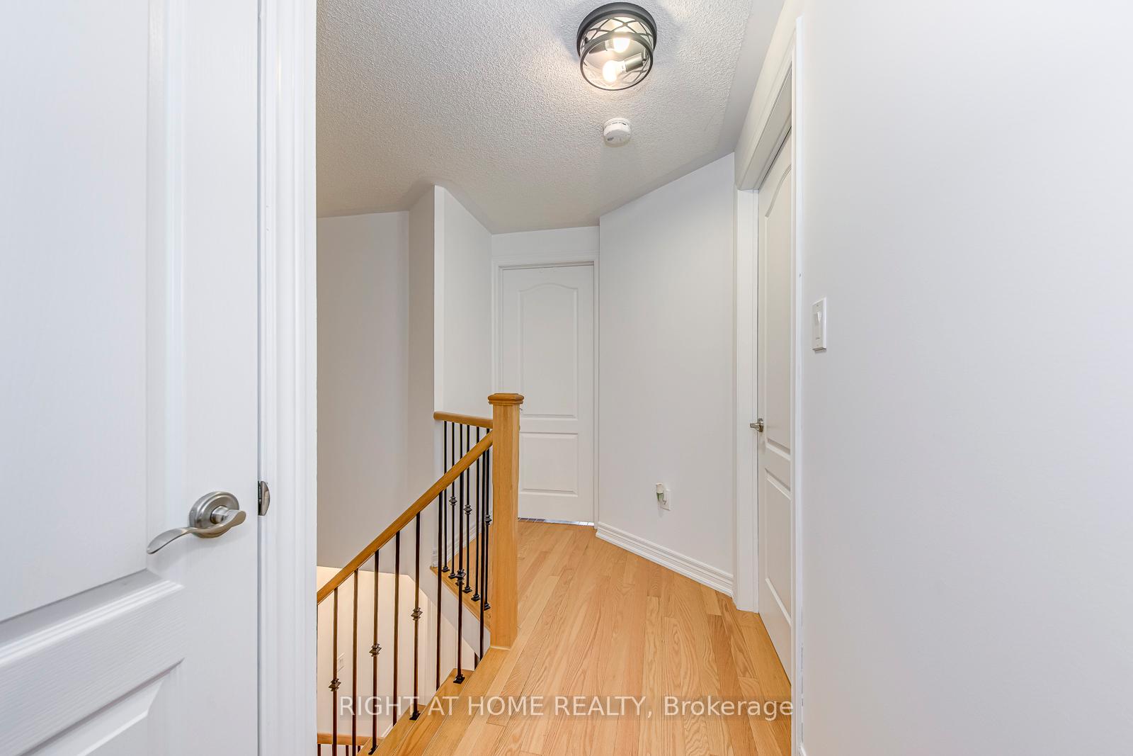 Photo 13 of 4164 Forest Fire Crescent, Mississauga, Rathwood — HOMEH