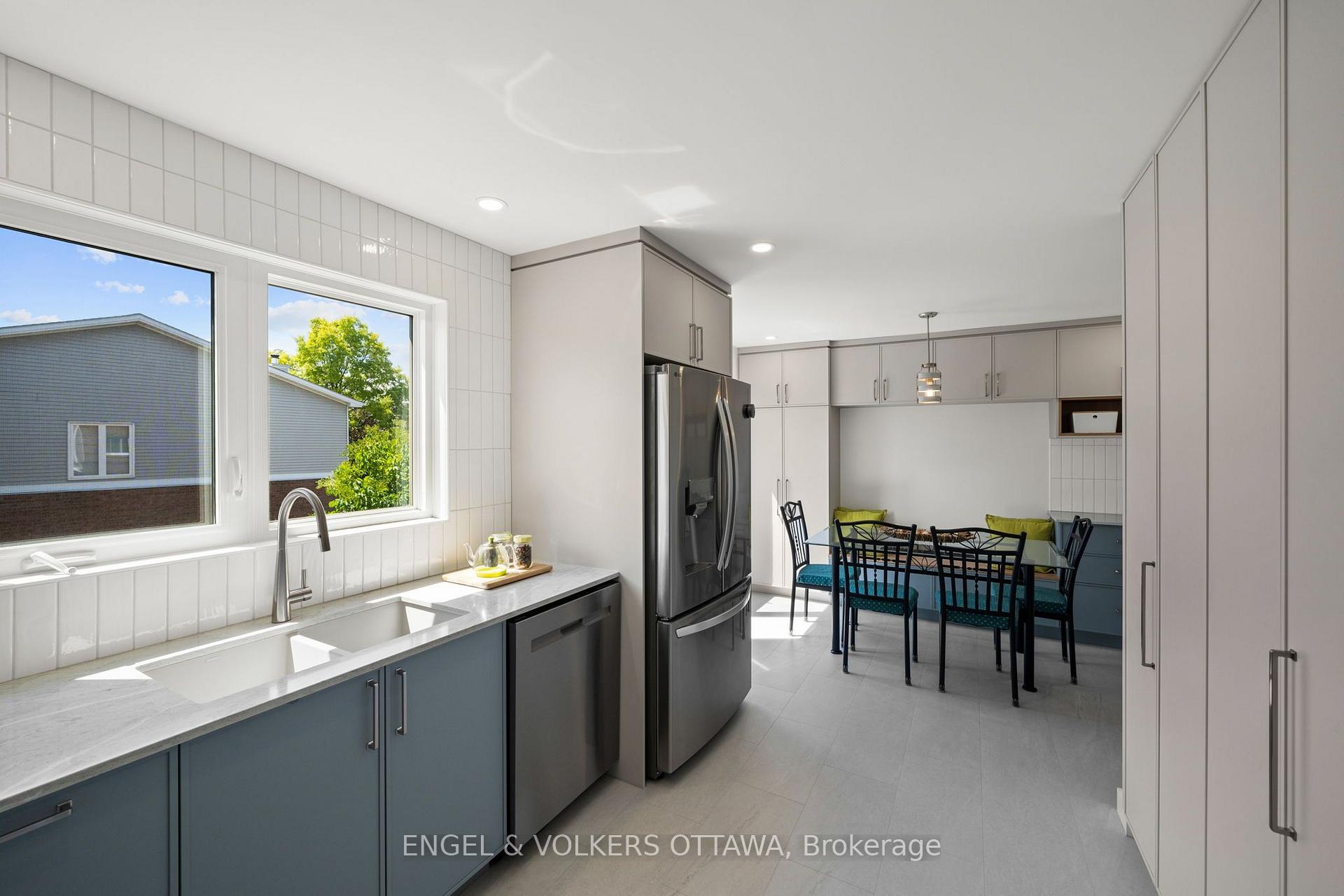 Photo 25 of 1831 Summerfields Crescent, Ottawa, Chapel Hill — HOMEH