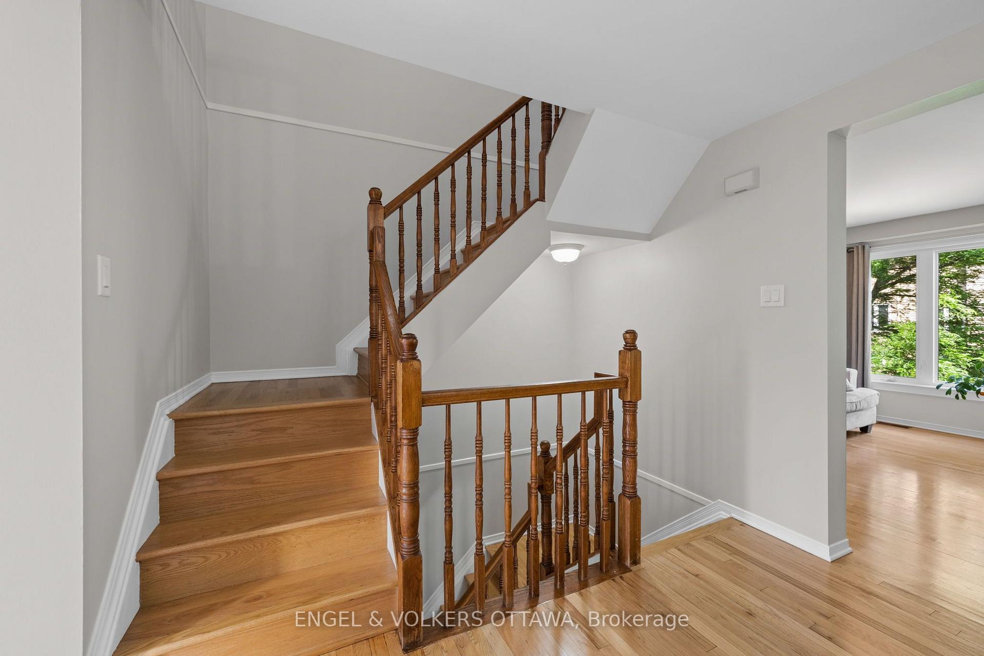 Photo 27 of 1831 Summerfields Crescent, Ottawa, Chapel Hill — HOMEH