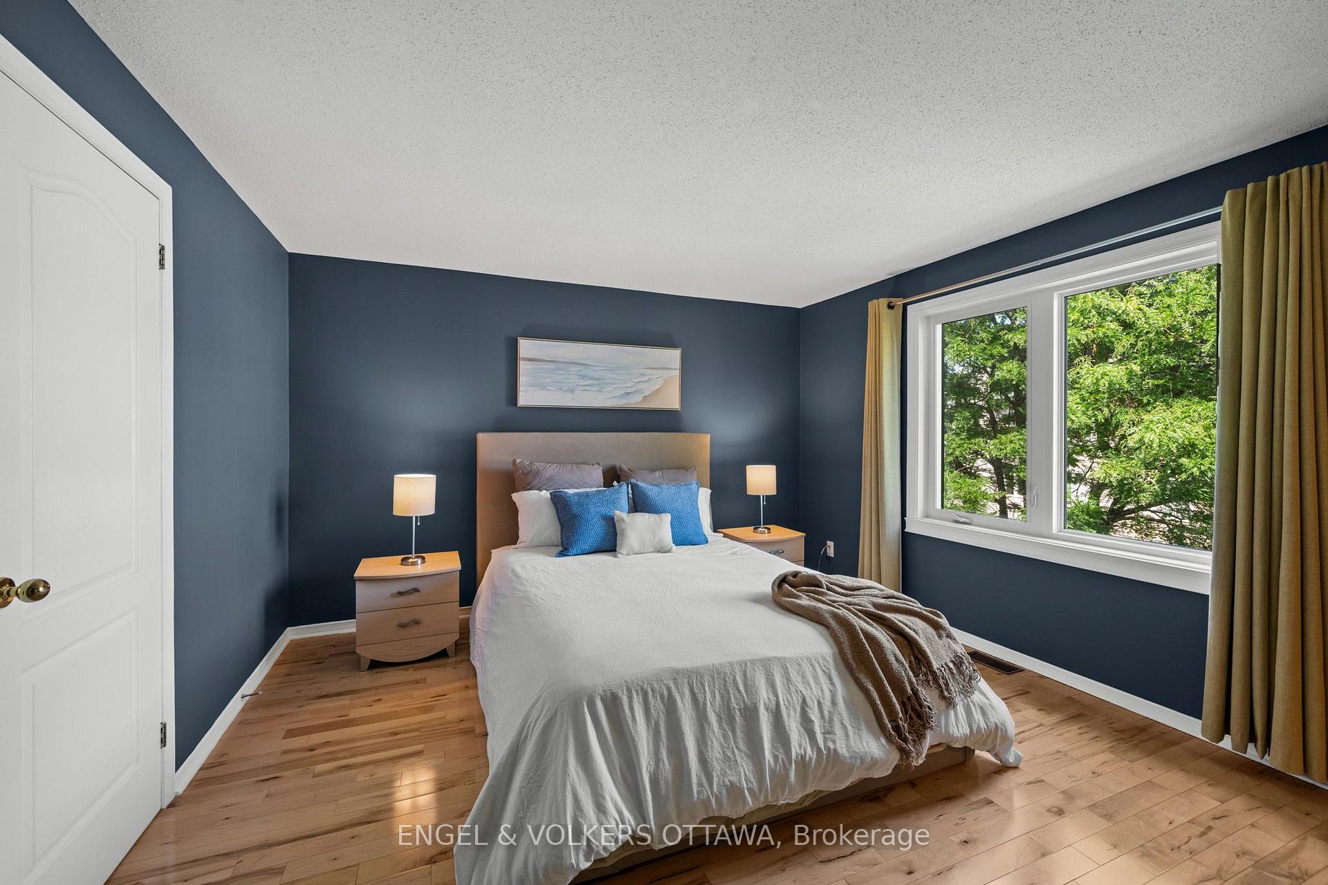 Photo 30 of 1831 Summerfields Crescent, Ottawa, Chapel Hill — HOMEH