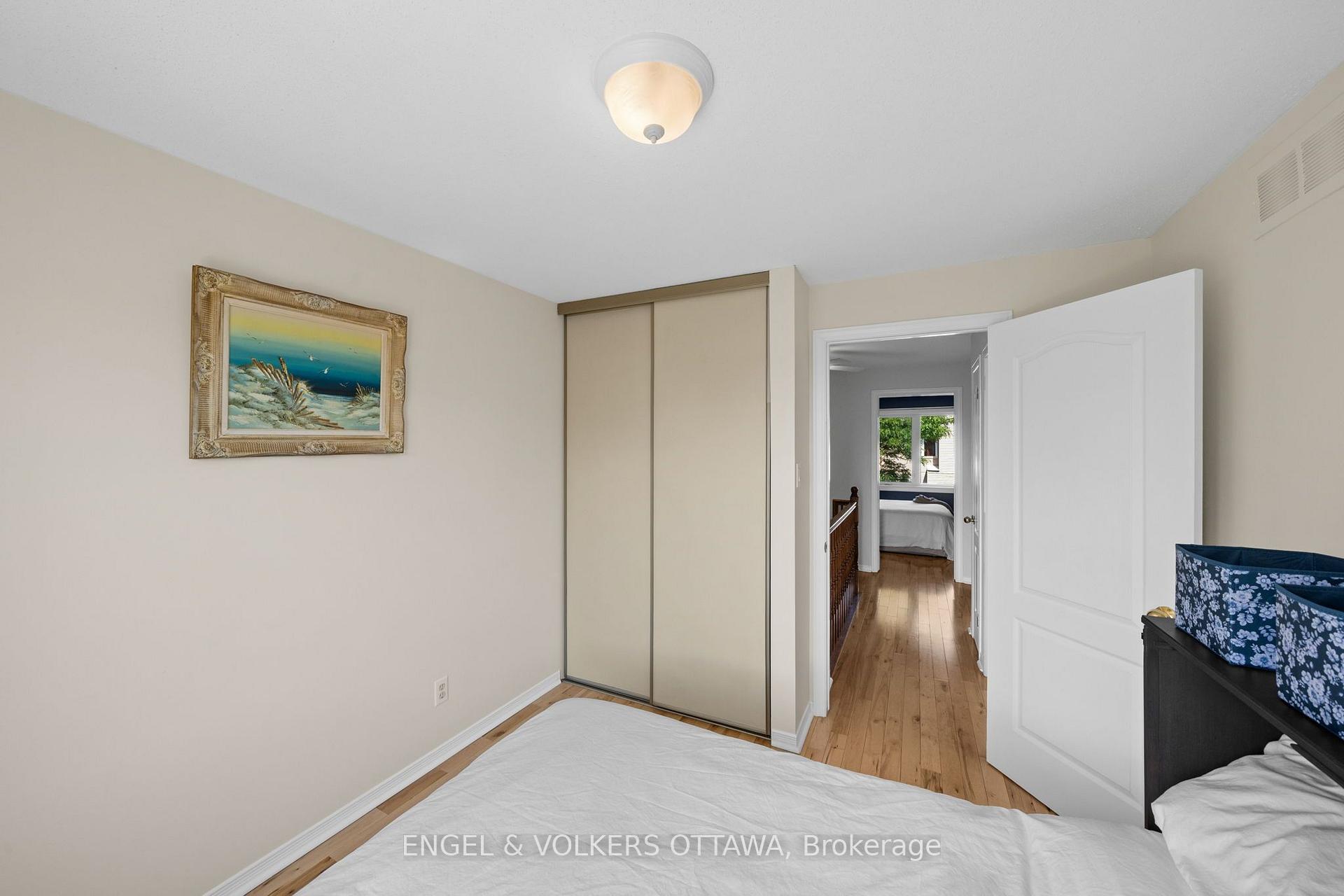 Photo 40 of 1831 Summerfields Crescent, Ottawa, Chapel Hill — HOMEH