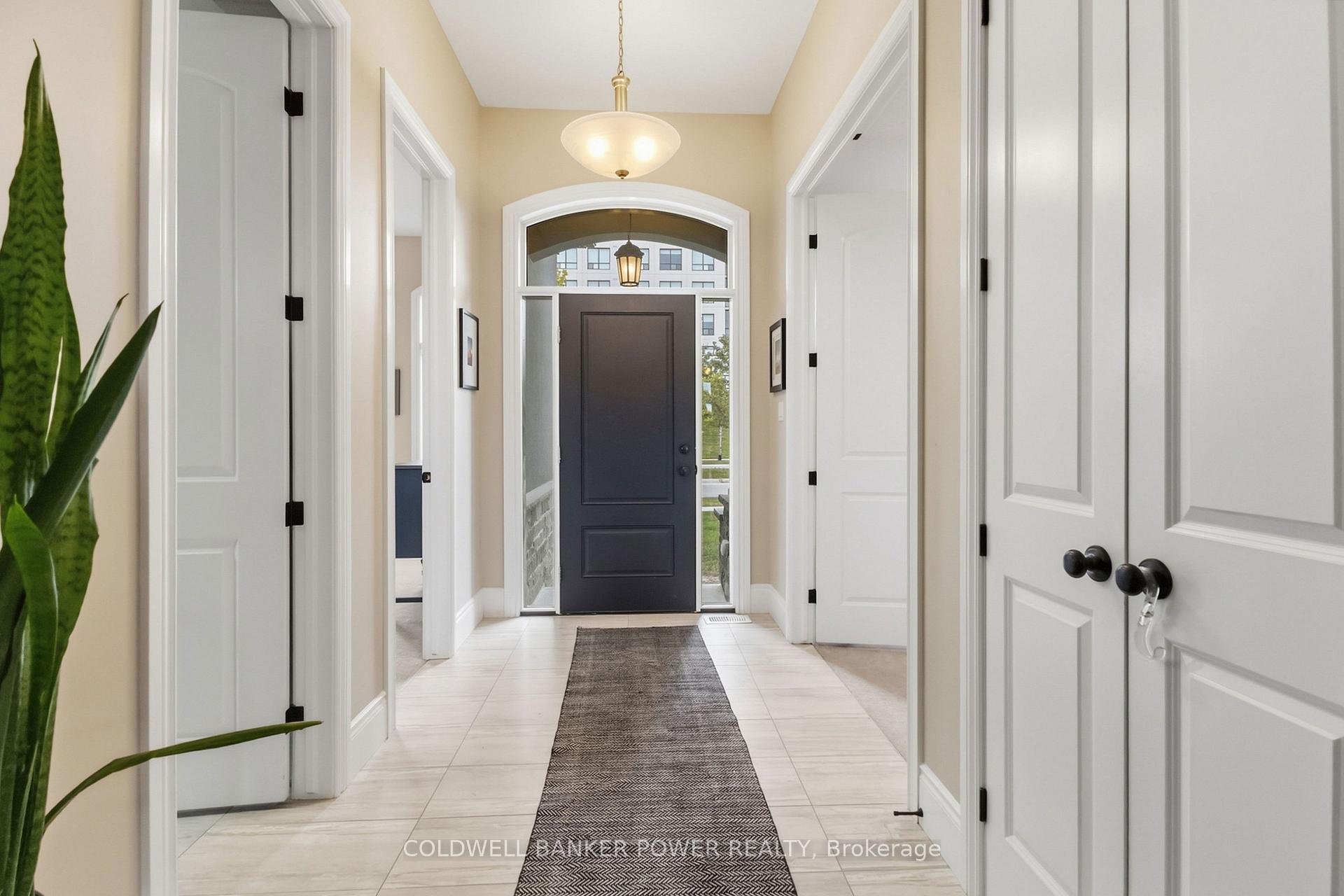 Photo 3 of 2483 Meadowlands Way, London, North R — HOMEH