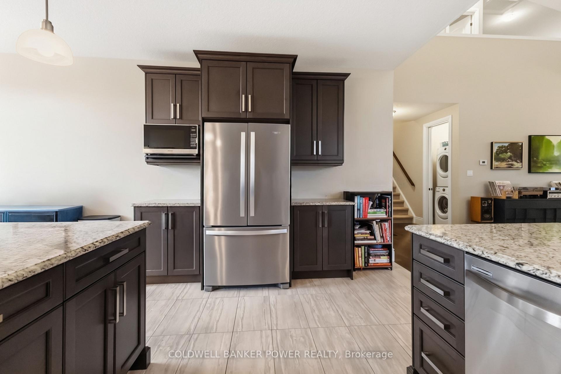 Photo 12 of 2483 Meadowlands Way, London, North R — HOMEH