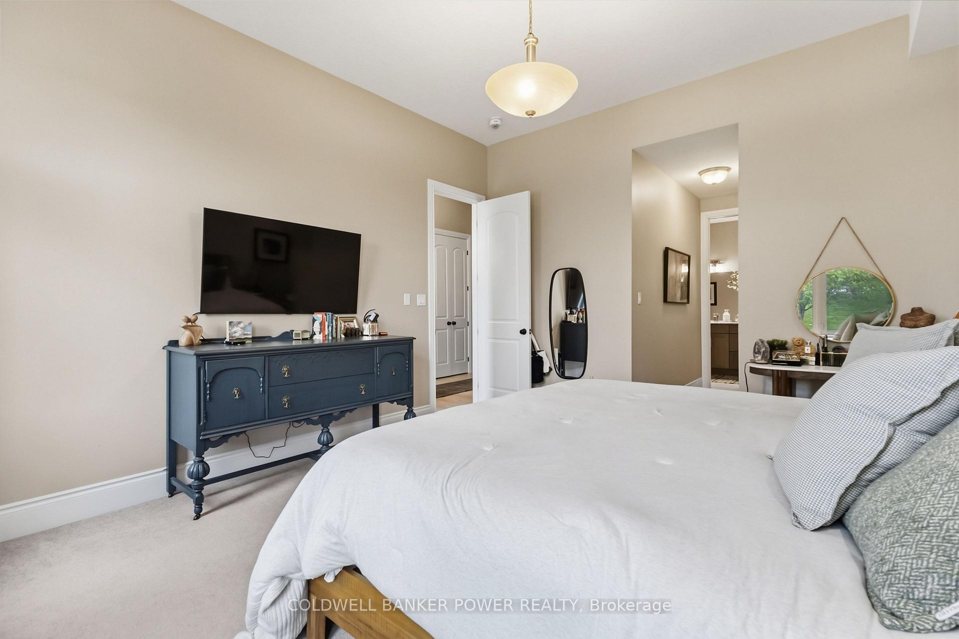 Photo 18 of 2483 Meadowlands Way, London, North R — HOMEH