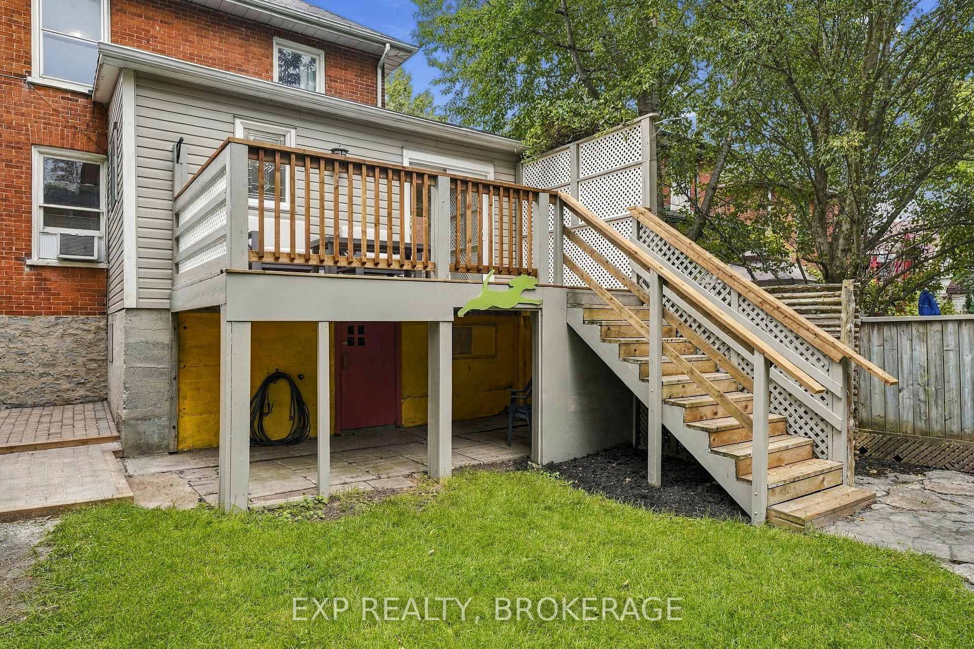 Photo 35 of 47 Henry Street, Belleville, Belleville Ward — HOMEH