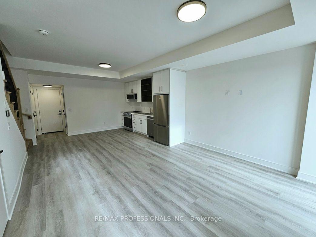 Photo 4 of 230 Ellis Avenue, St. Catharines, Oakdale — HOMEH