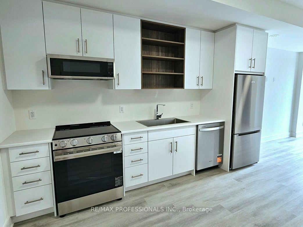 Photo 5 of 230 Ellis Avenue, St. Catharines, Oakdale — HOMEH