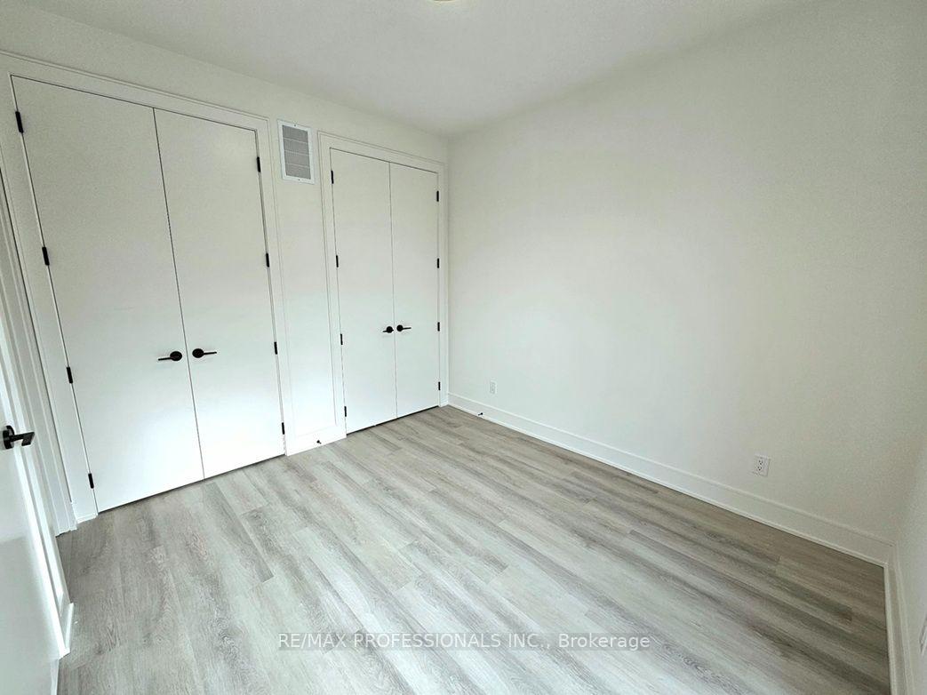 Photo 12 of 230 Ellis Avenue, St. Catharines, Oakdale — HOMEH