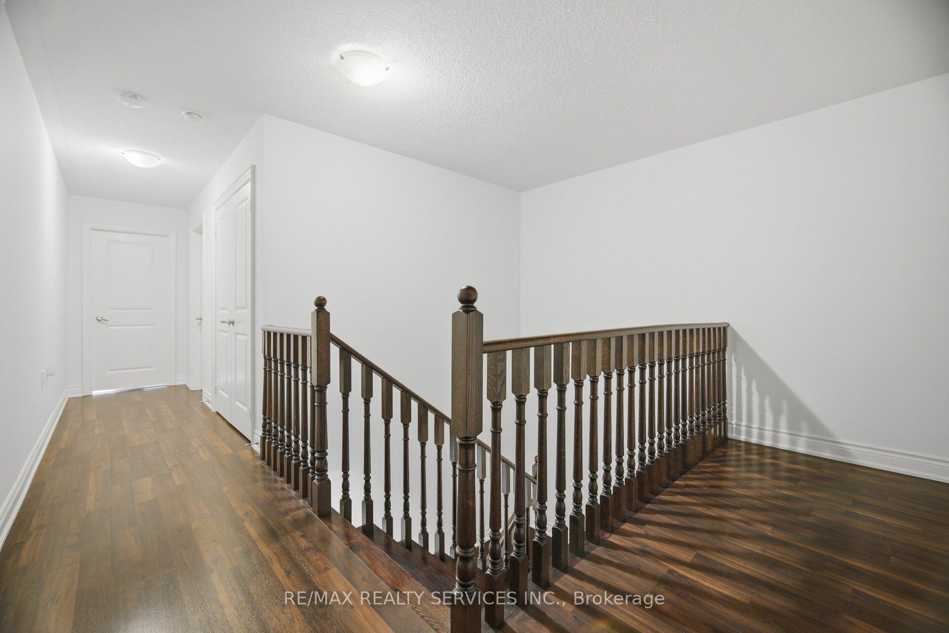 Photo 23 of 585 Dougall Avenue, Caledon, Rural Caledon — HOMEH