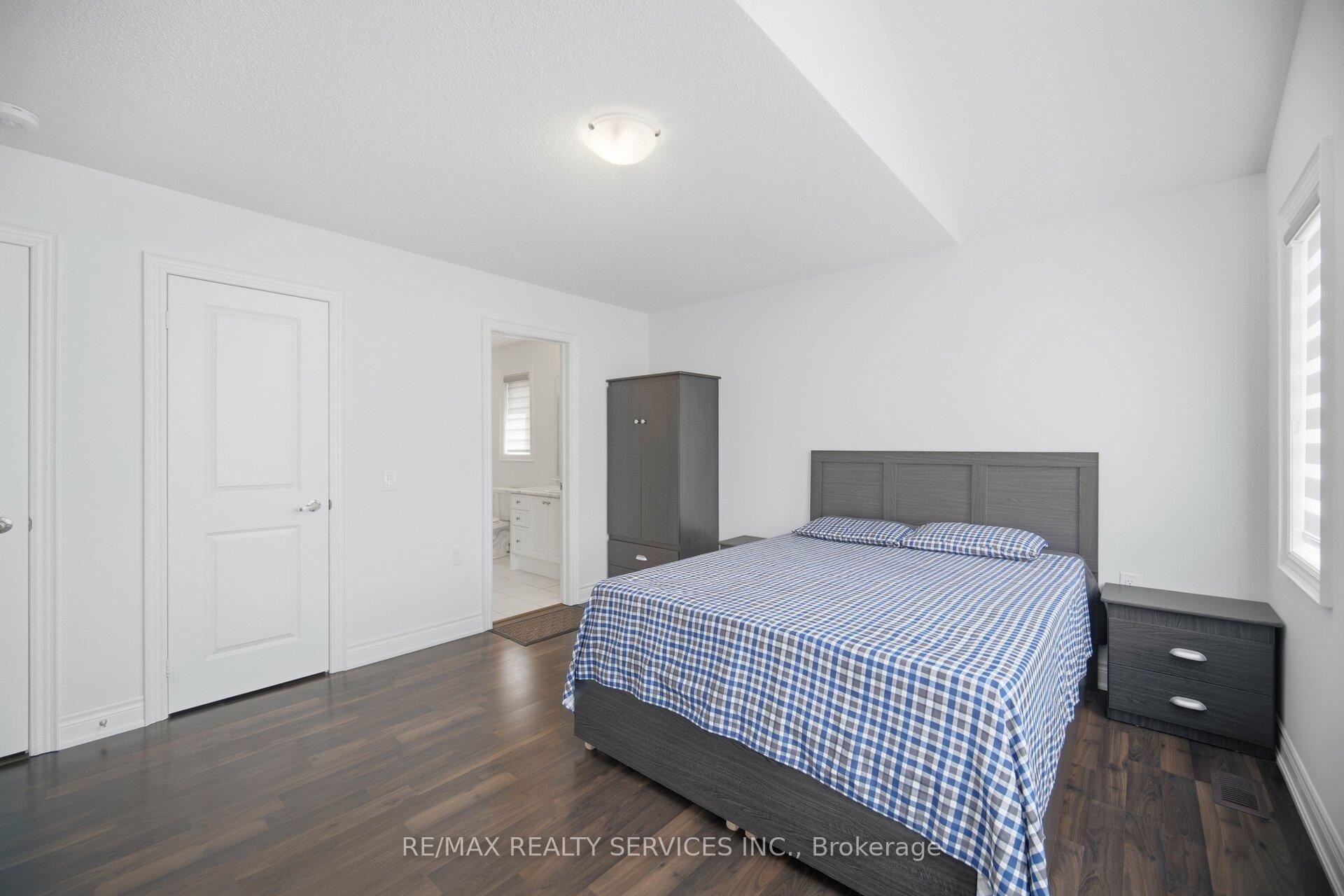 Photo 38 of 585 Dougall Avenue, Caledon, Rural Caledon — HOMEH