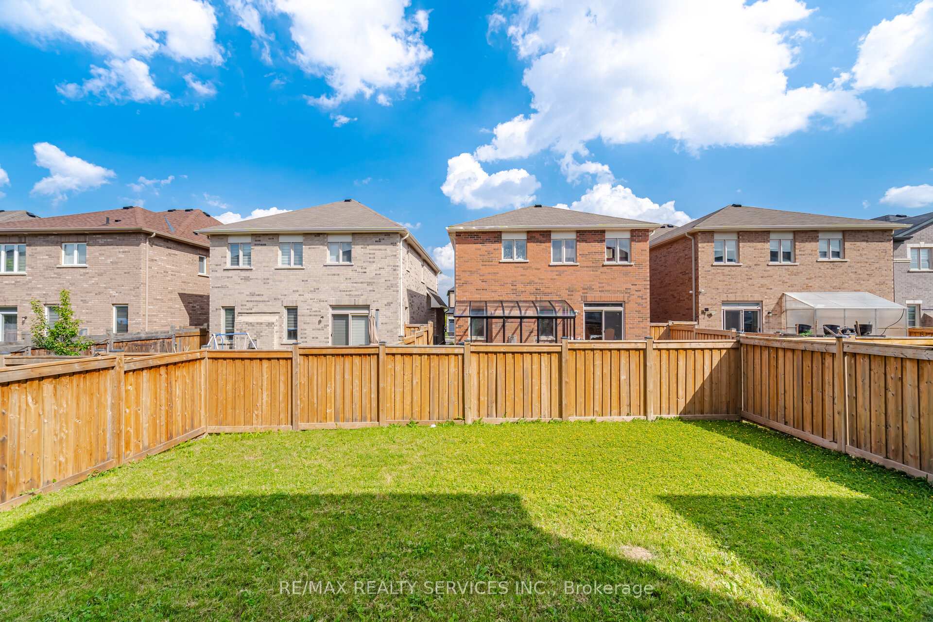 Photo 48 of 585 Dougall Avenue, Caledon, Rural Caledon — HOMEH
