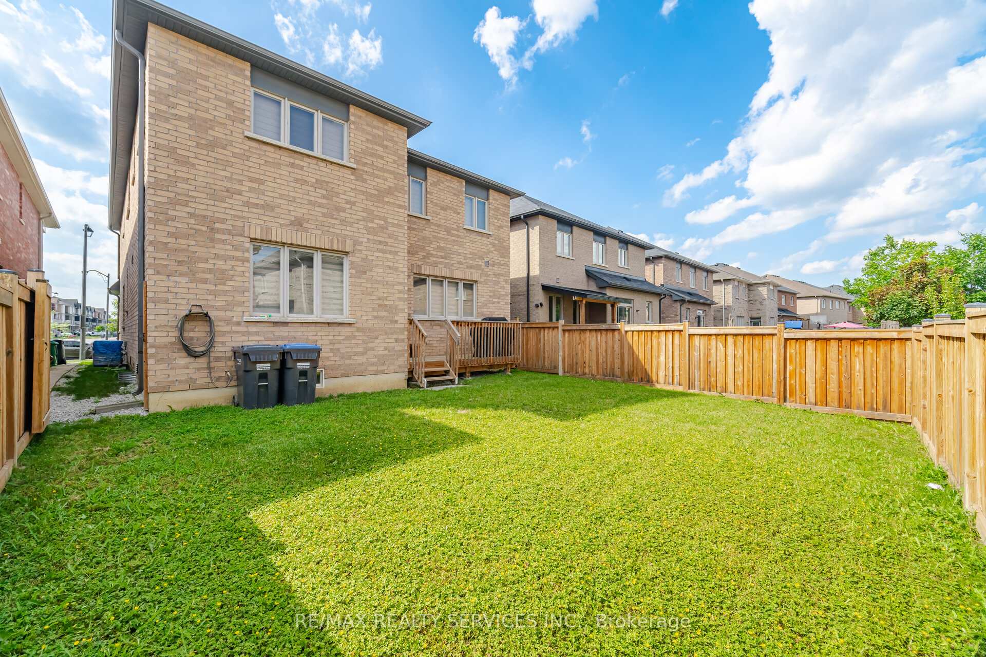 Photo 49 of 585 Dougall Avenue, Caledon, Rural Caledon — HOMEH