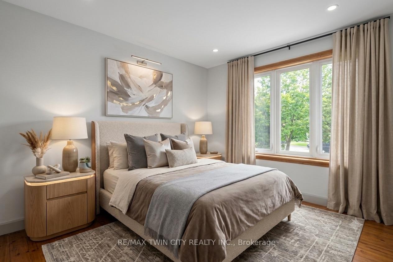 Photo 9 of 980 Ritson Road N, Oshawa, Centennial — HOMEH