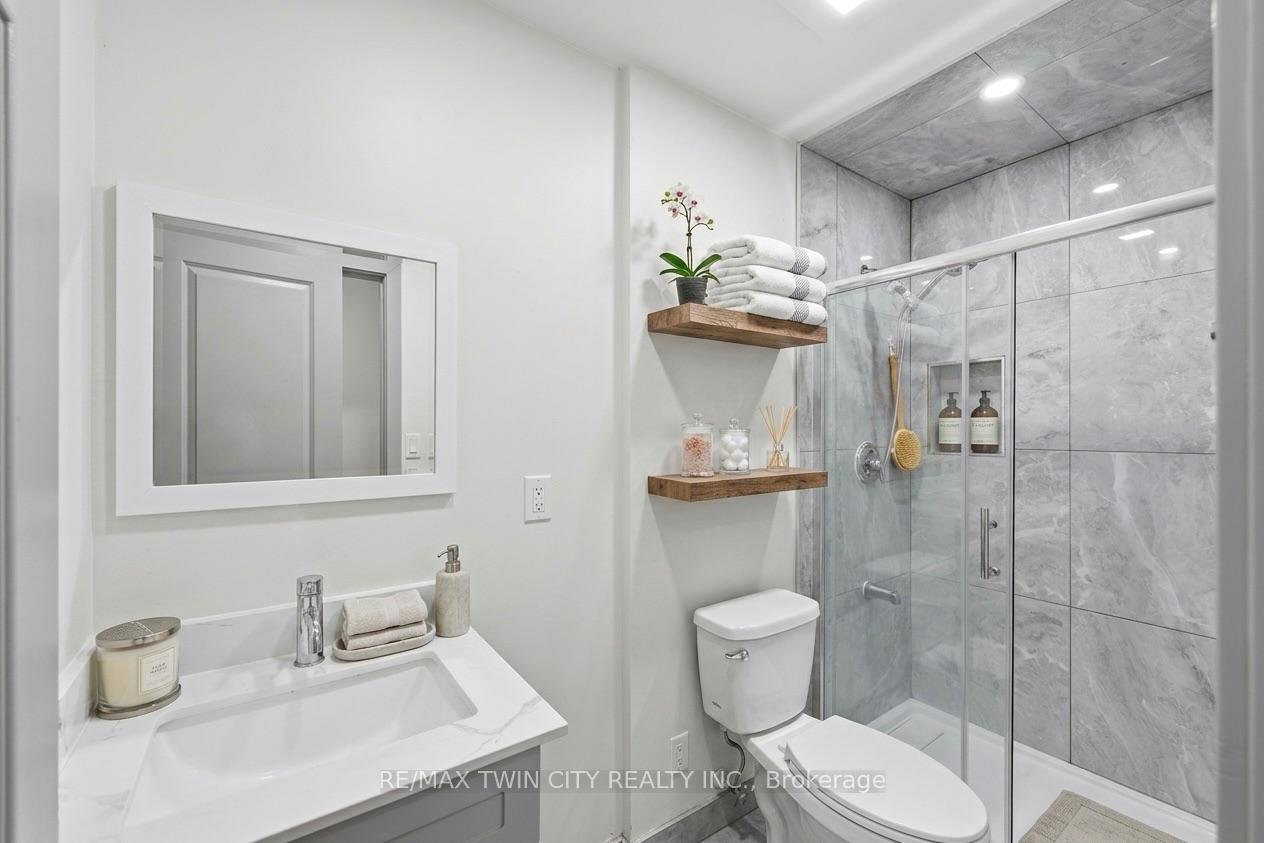 Photo 15 of 980 Ritson Road N, Oshawa, Centennial — HOMEH